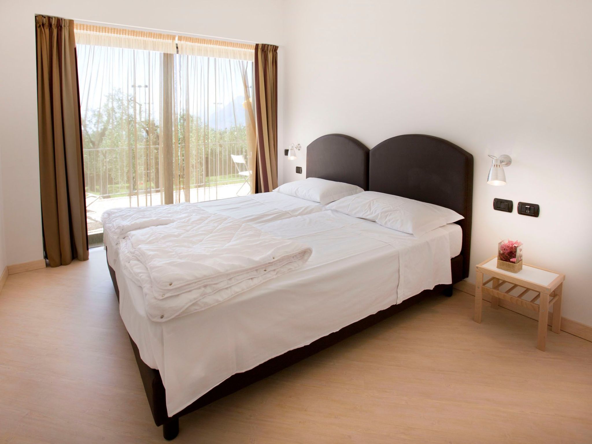 Dreizimmerwohnung mit teilweiser Seesicht