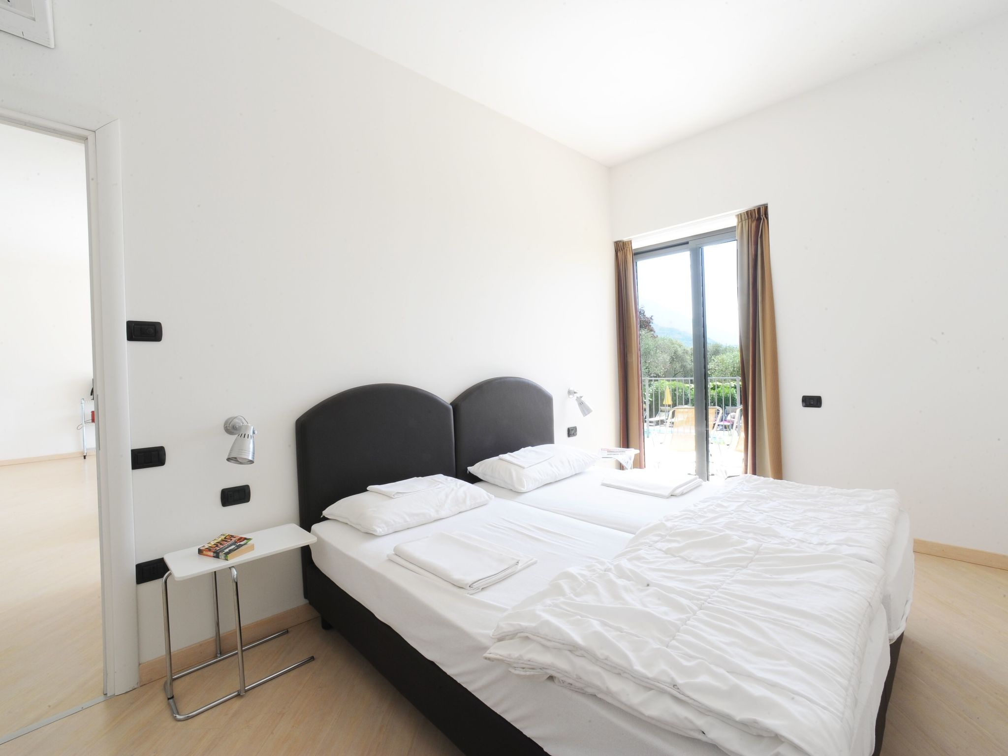 Dreizimmerwohnung mit teilweiser Seesicht-Image-tags.info