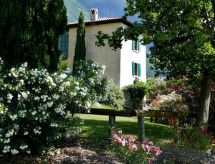 Rustiko-Landhaus mit Infinity-Pool und Seeblick