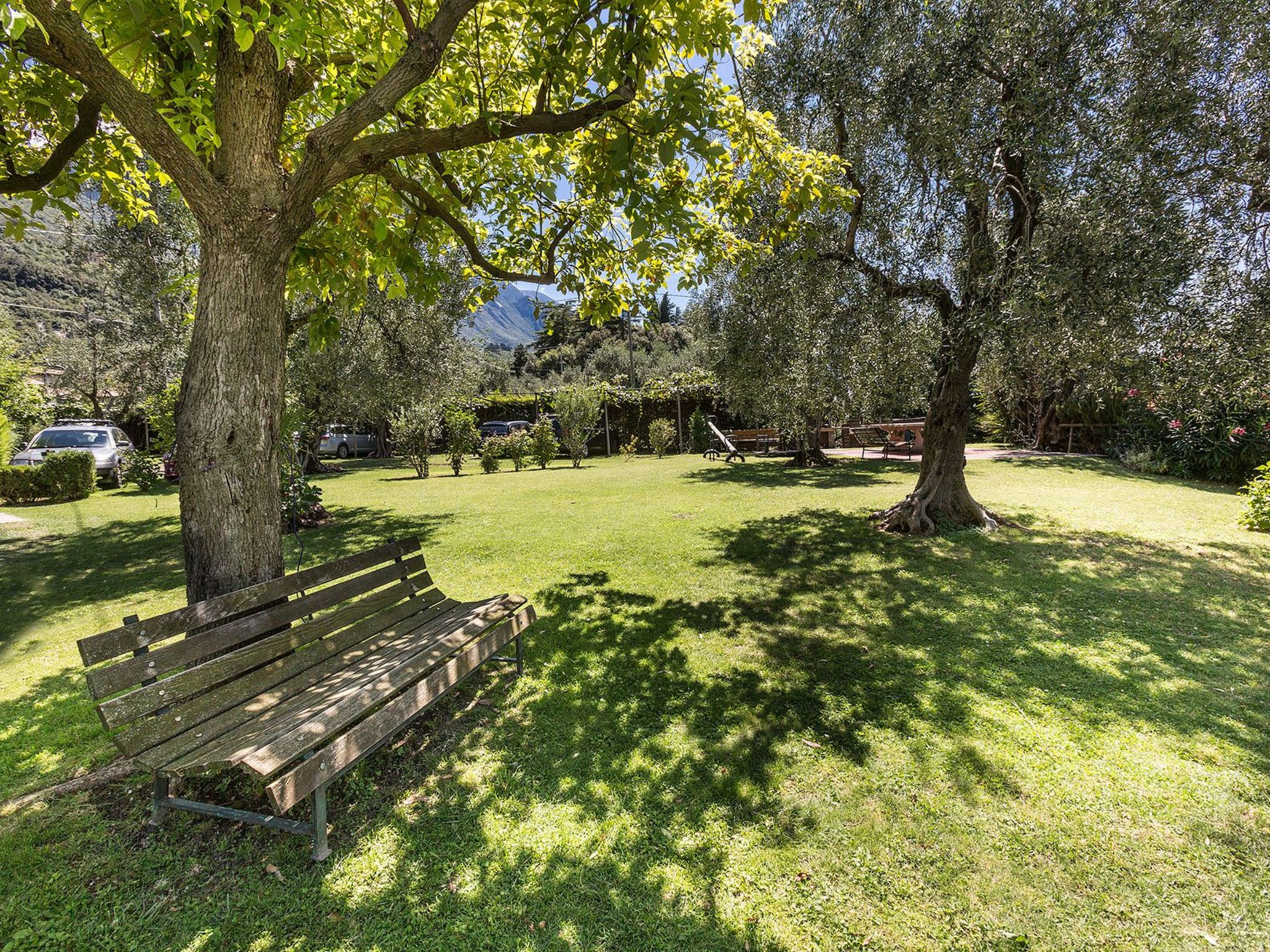 Zwei-Zimmer-Wohnung mit Seeblick, Grill und Gemeinschaftspool-Image-tags.info