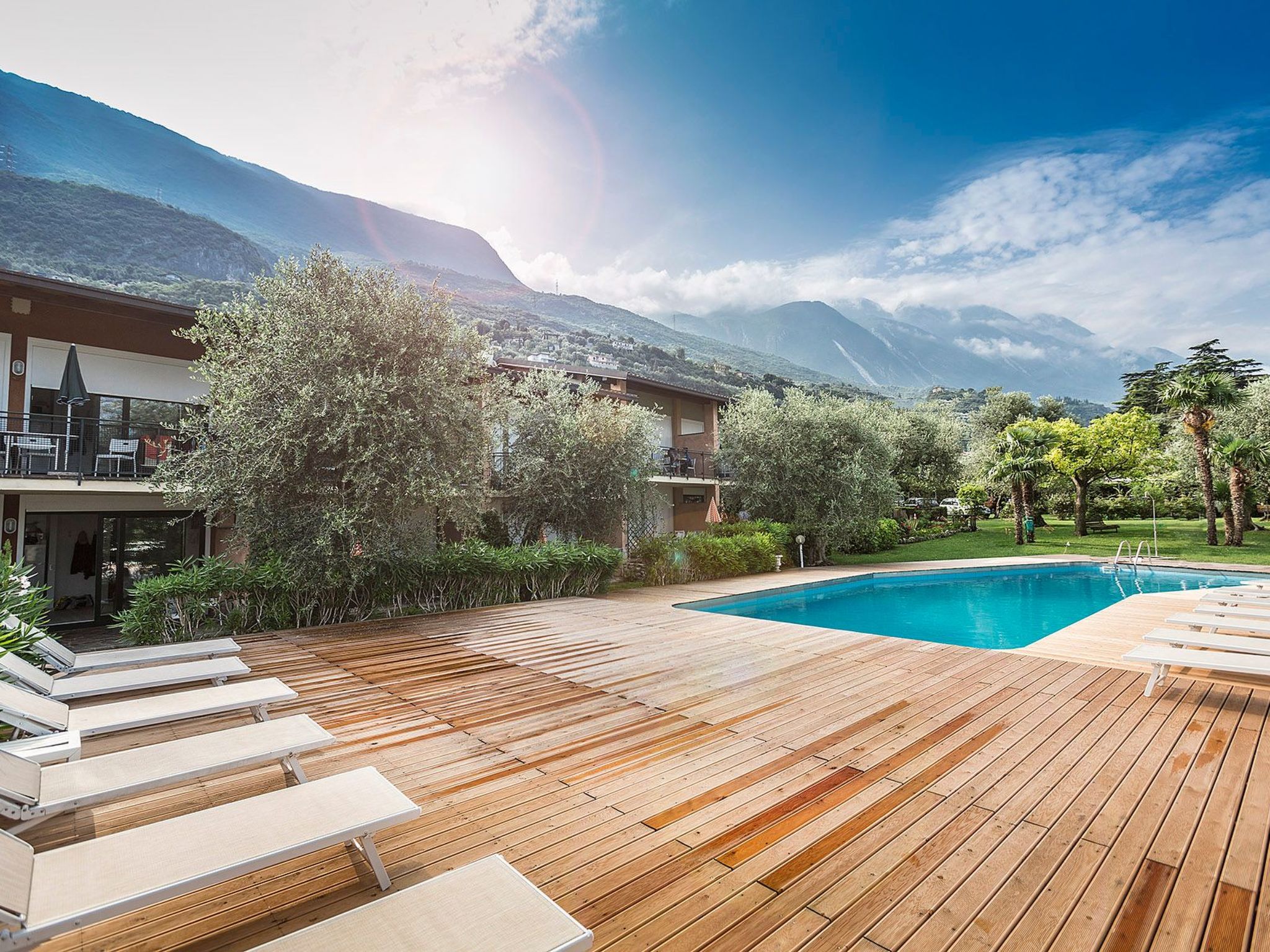 Zwei-Zimmer-Wohnung mit Seeblick, Grill und Gemeinschaftspool-Image-tags.info