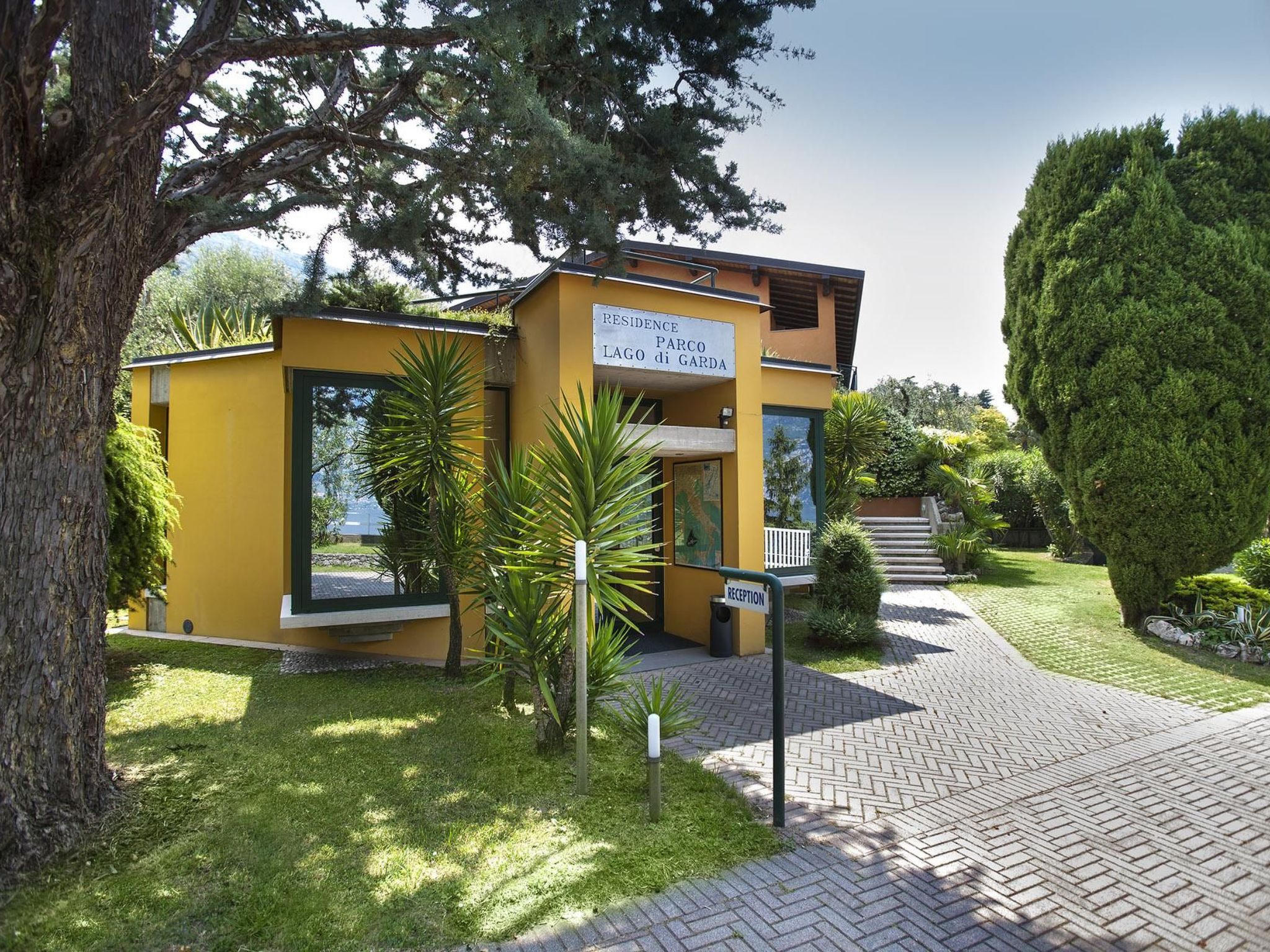 Zwei-Zimmer-Wohnung mit Seeblick, Grill und Gemeinschaftspool-Image-tags.info