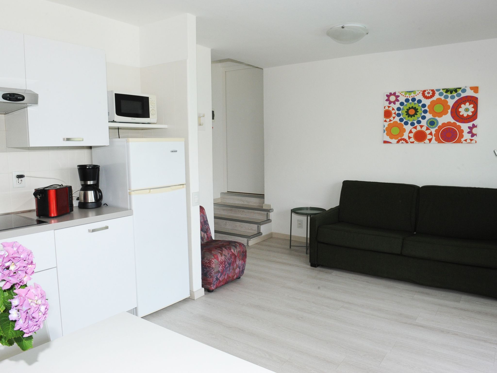Zwei-Zimmer-Wohnung mit Seeblick, Grill und Gemeinschaftspool-Image-tags.info