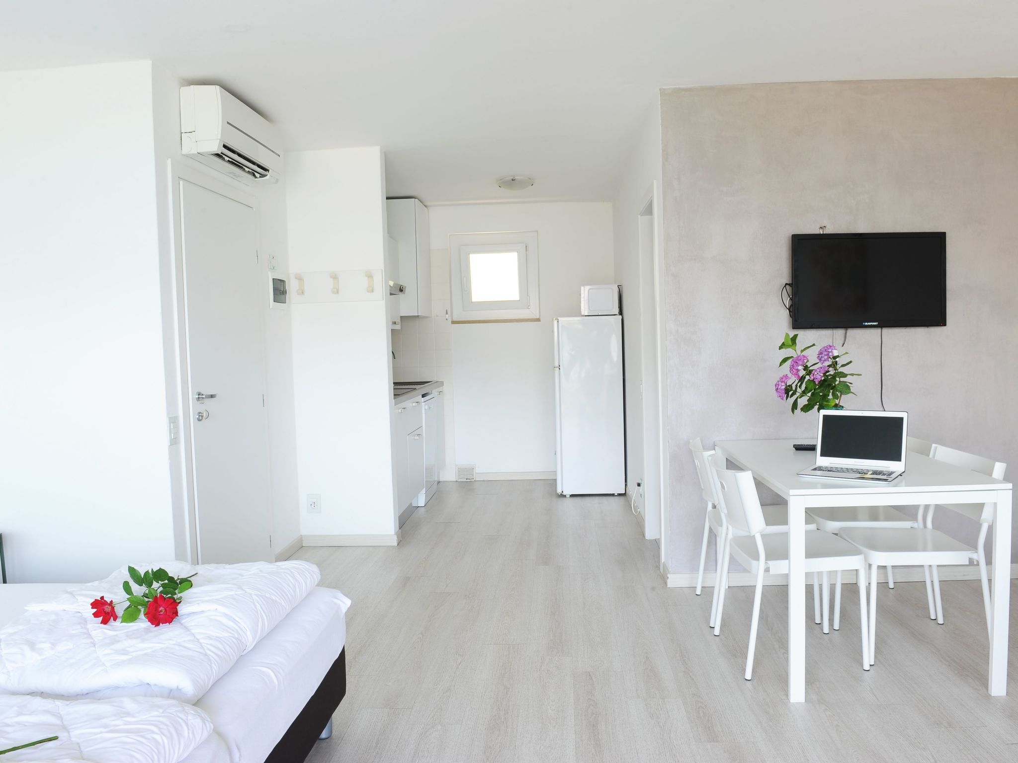 Studio mit Seeblick, BBQ und Gemeinschaftspool-Image-tags.info