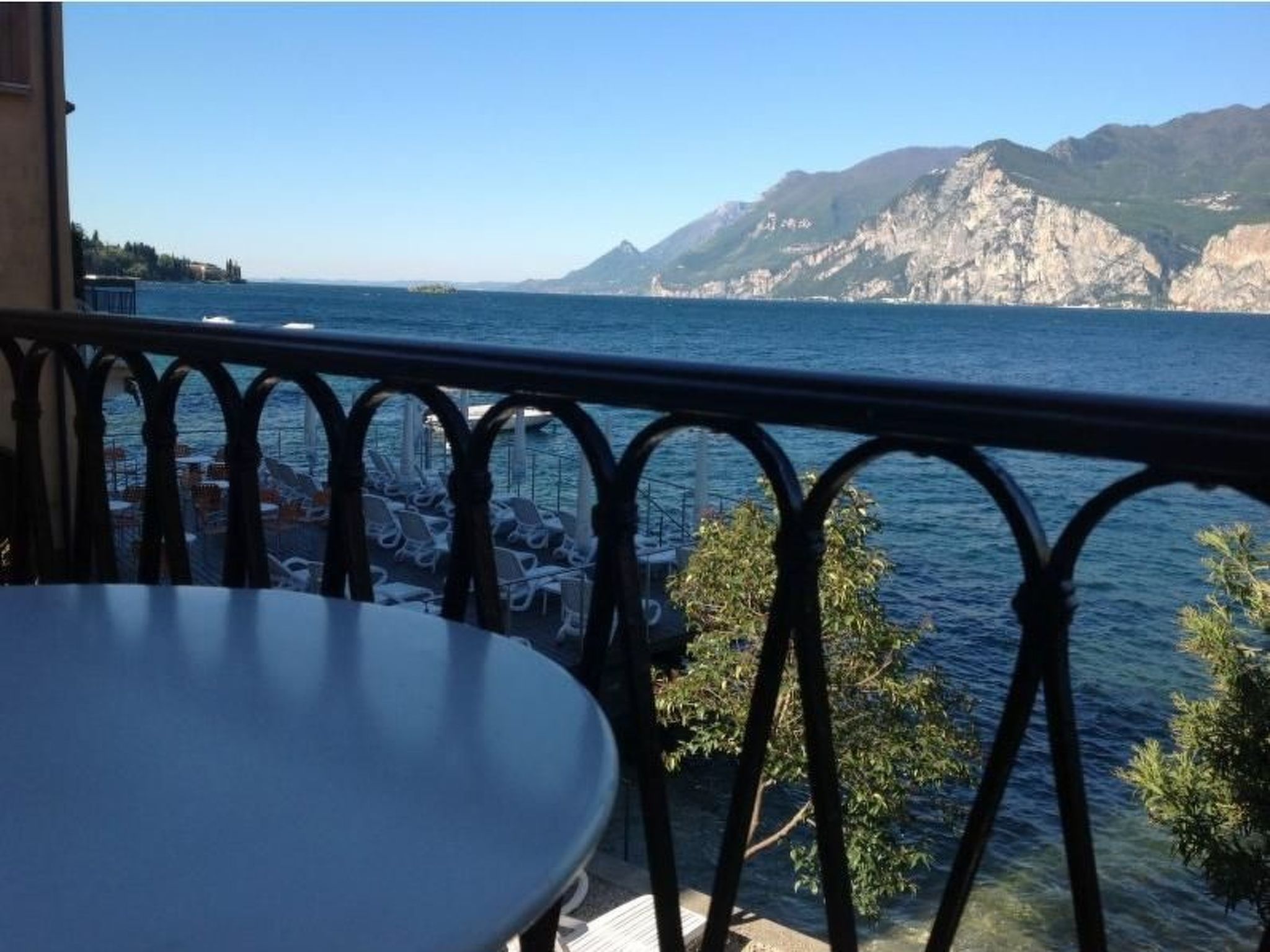 Photo of Zwei-Zimmer-Wohnung mit Seeblick