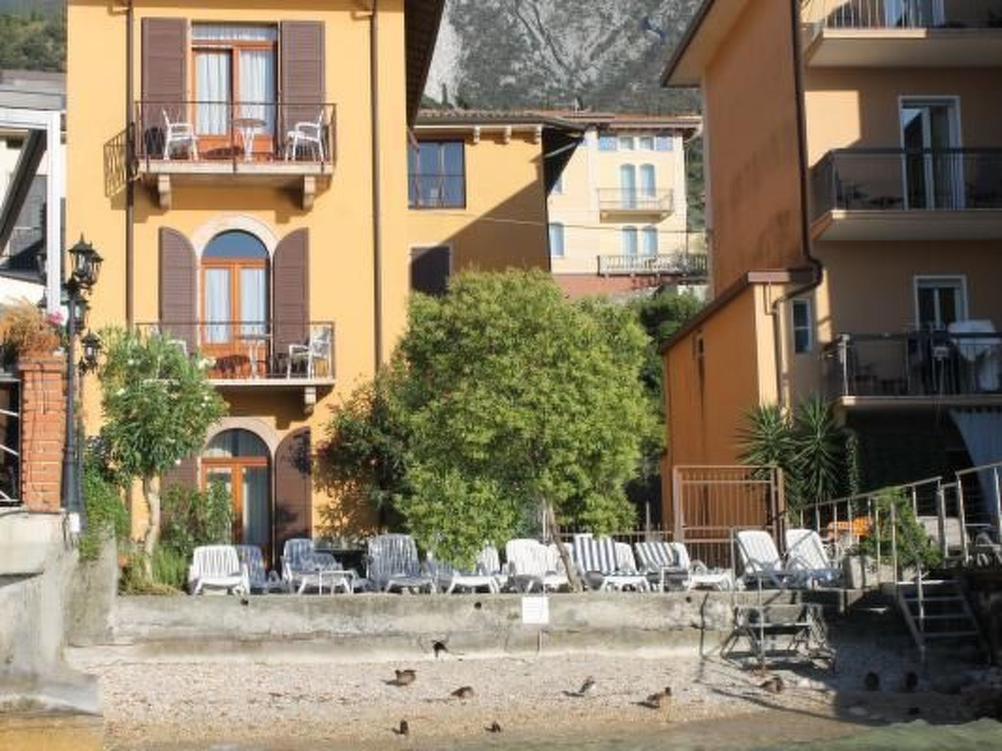 Photo of Zwei-Zimmer-Wohnung mit Seeblick