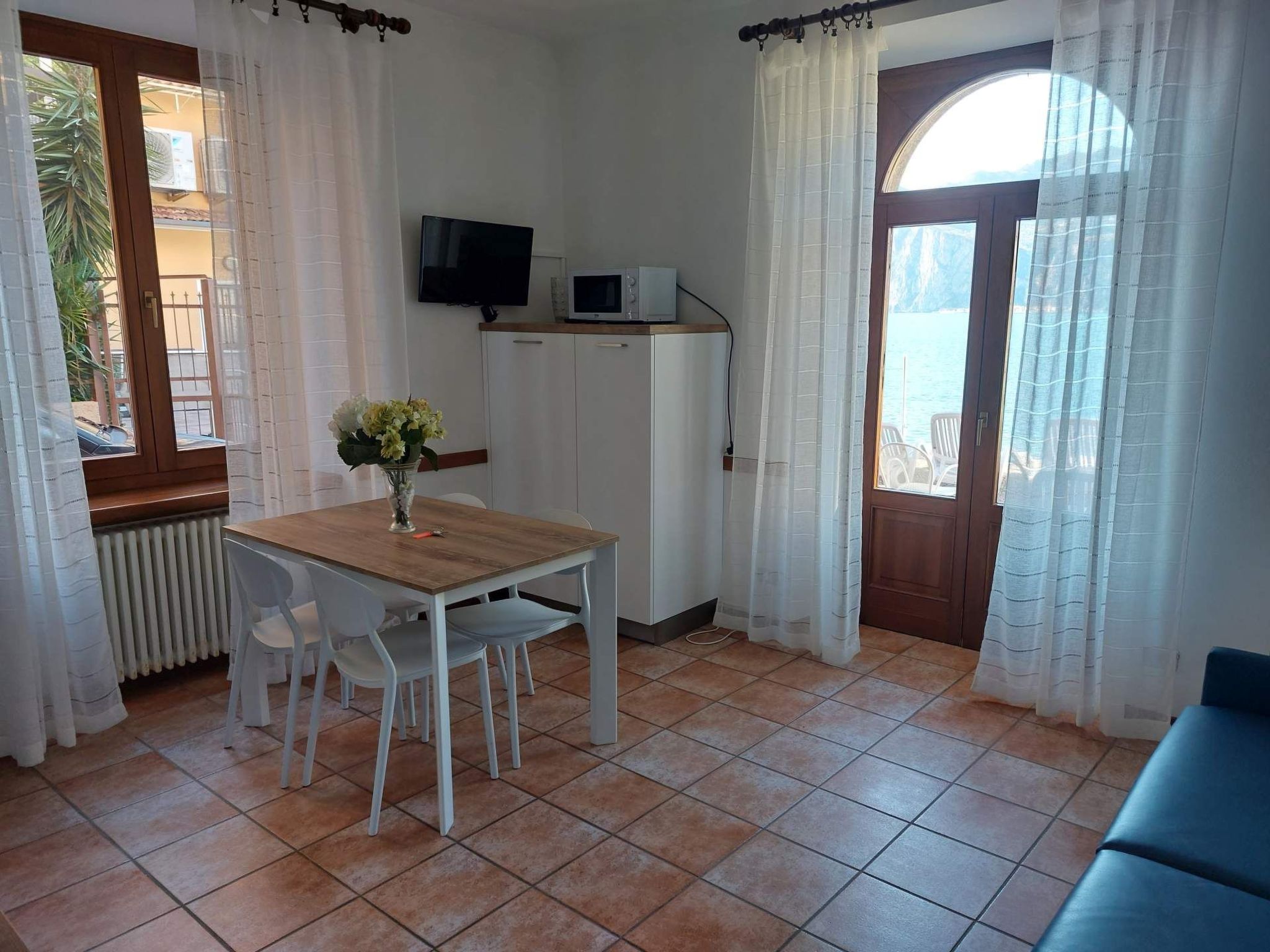 Photo of Zwei-Zimmer-Wohnung mit Seeblick