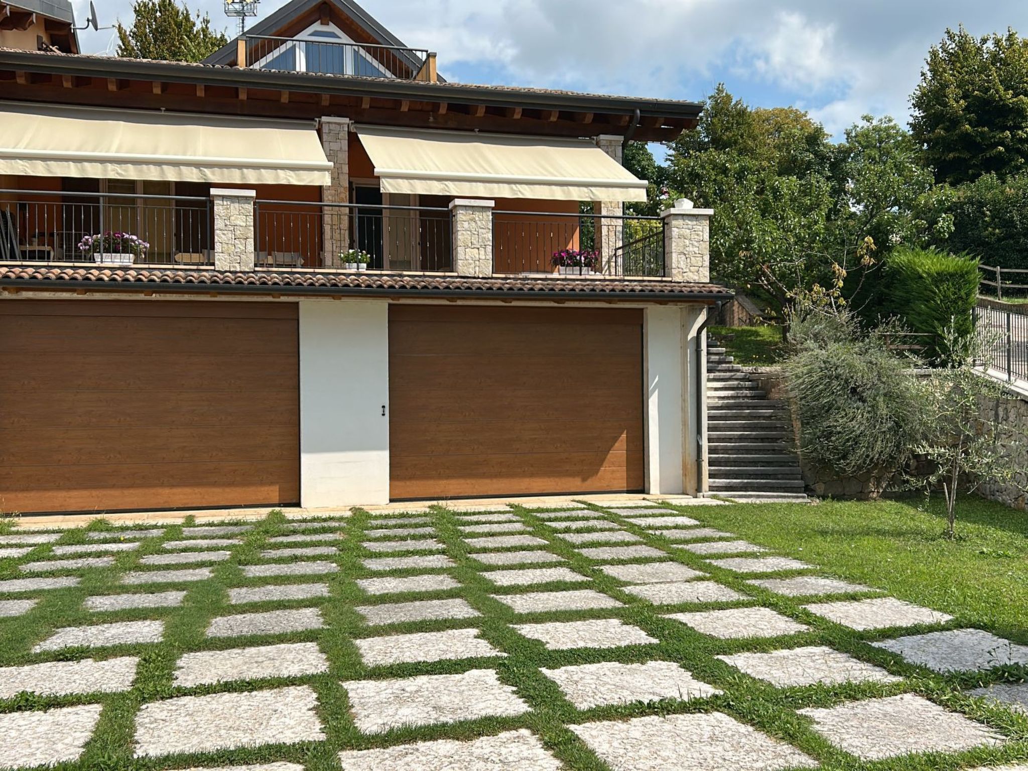 Ferienvilla mit Wasserblick-Inside