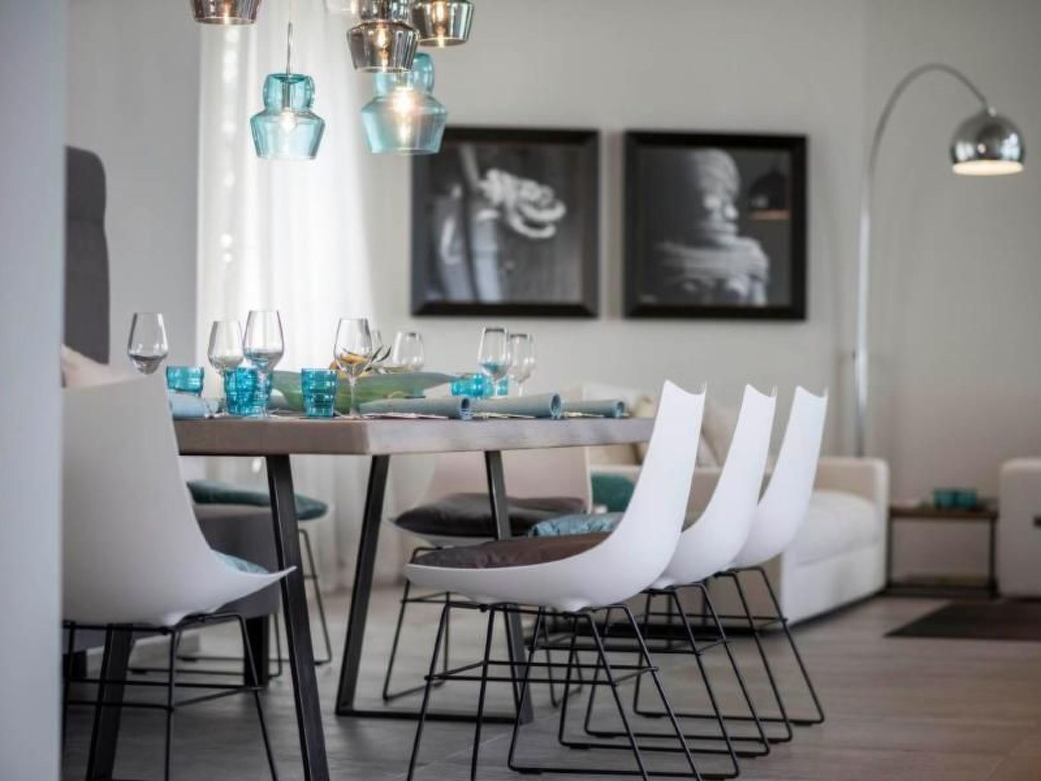 Luxusvilla am Gardasee mit privatem Badesteg-Binnen