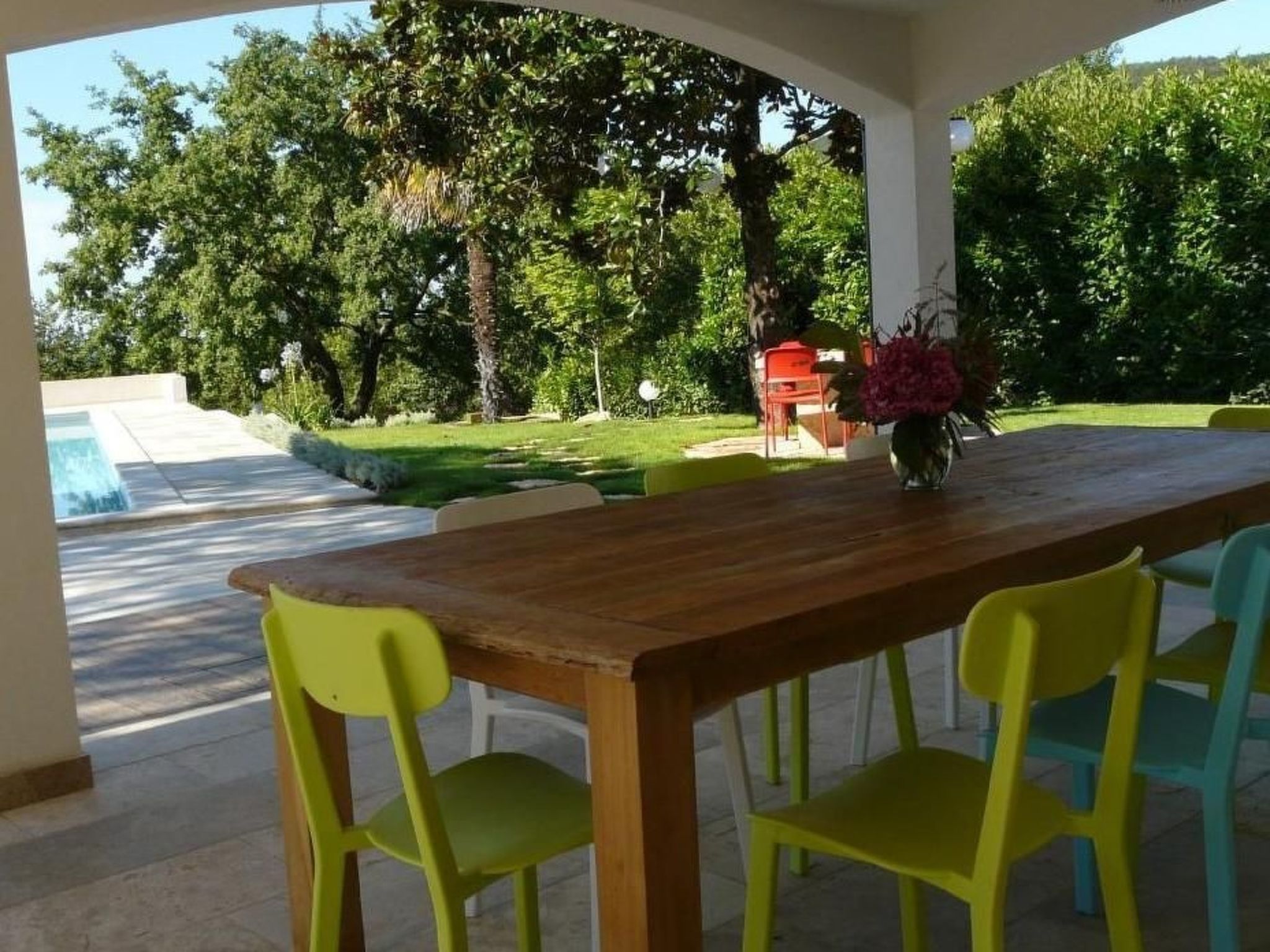 Villa am Gardasee mit großem Pool und Garten