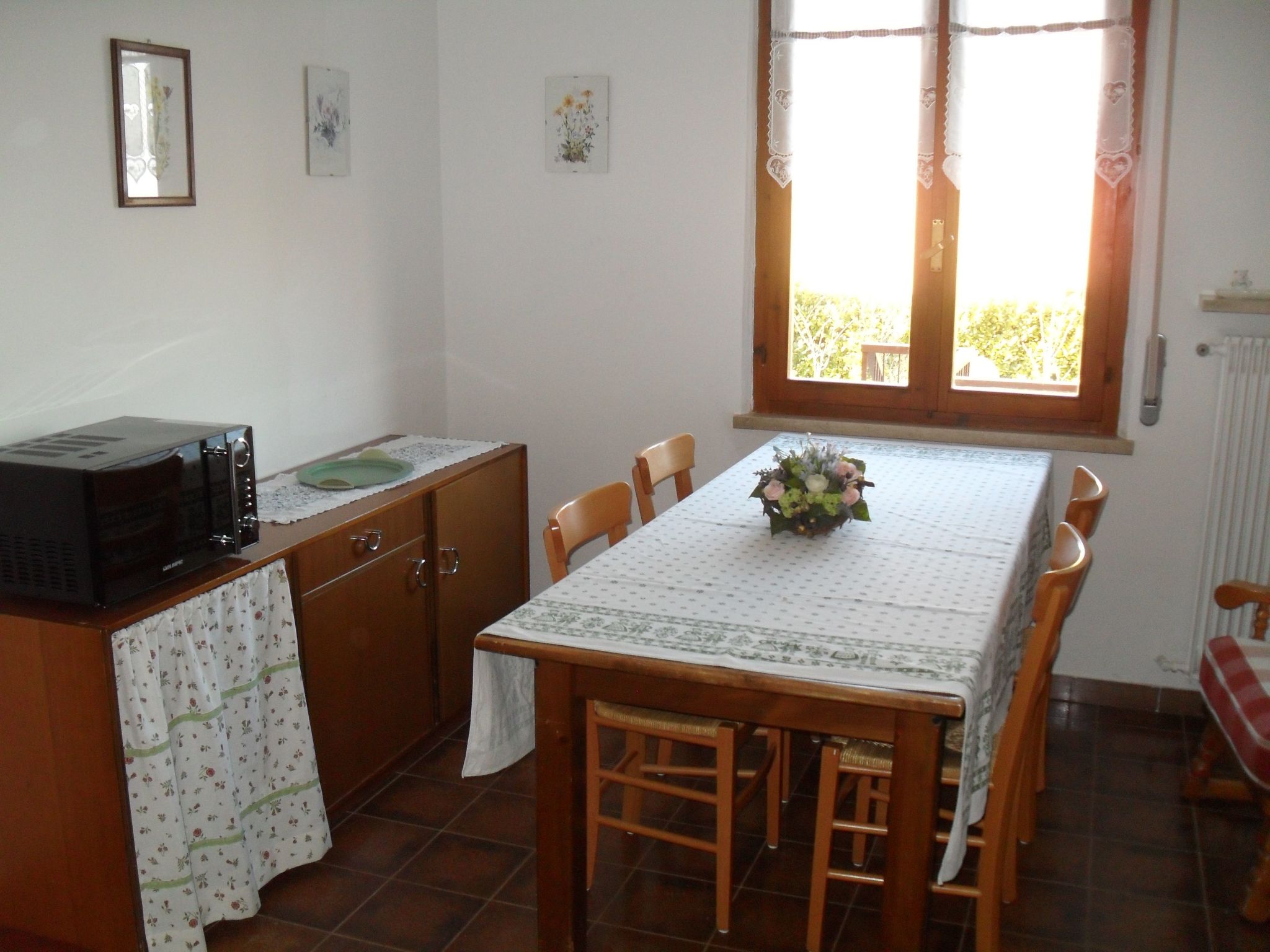 Mit eigenem Garten und Terrasse-Dedans