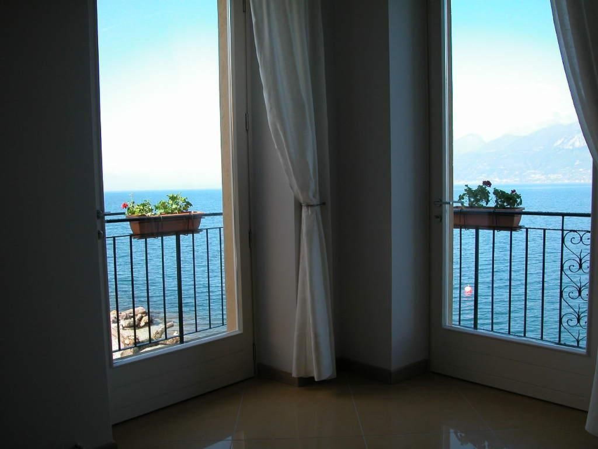 Wohnung 'Casa Cedraia' mit Wasserblick-Binnen