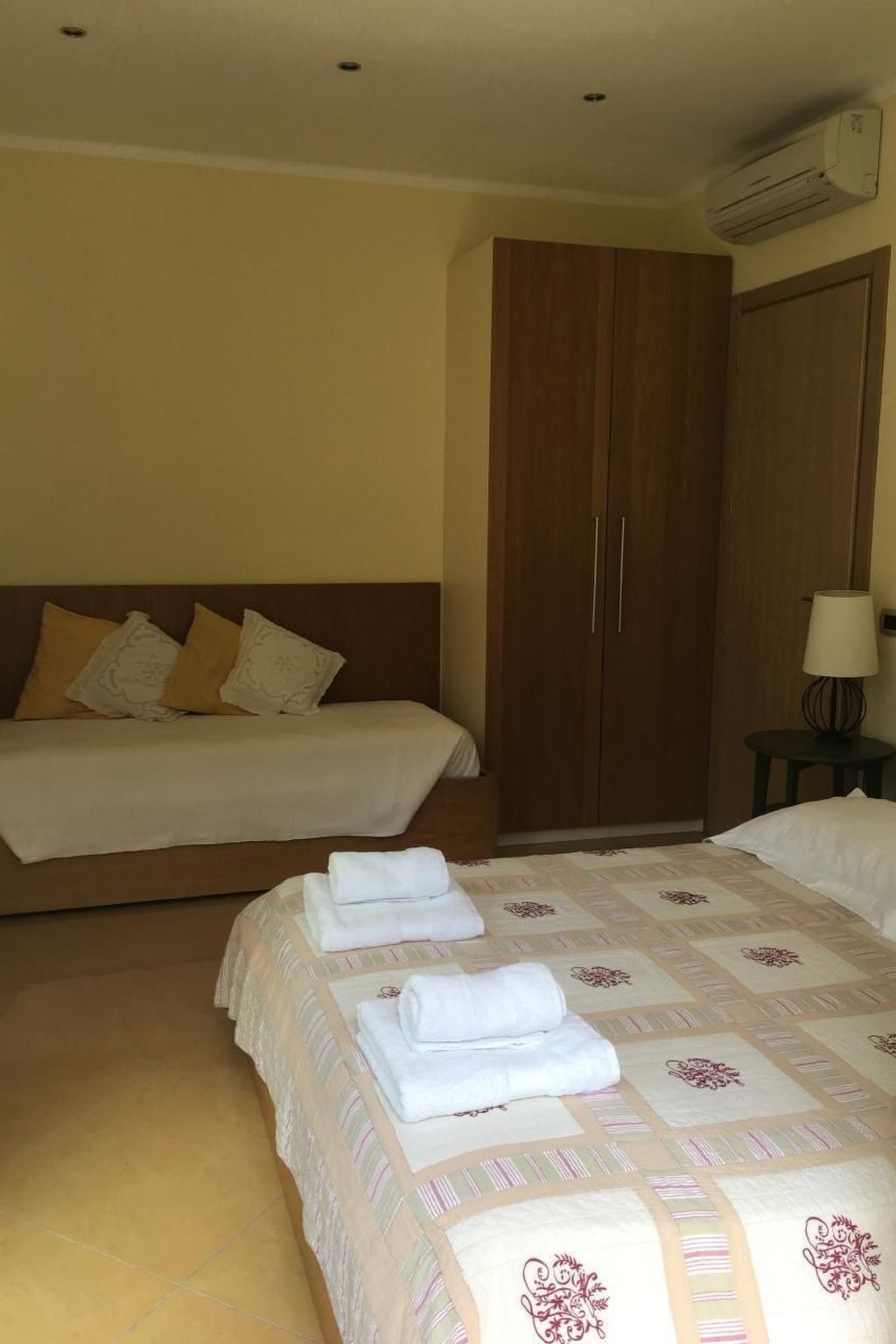 Wohnung 'Casa Cedraia' mit Wasserblick-Binnen