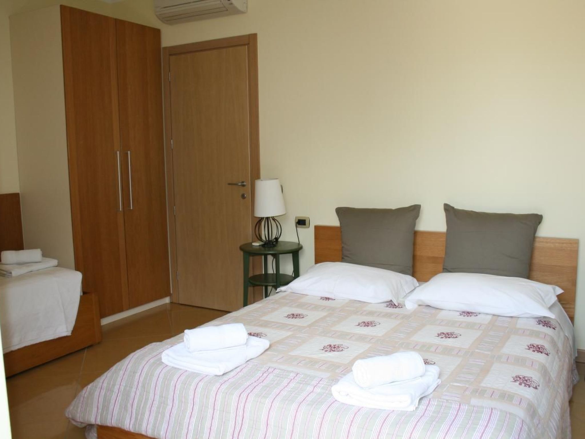 Wohnung 'Casa Cedraia' mit Wasserblick-Binnen