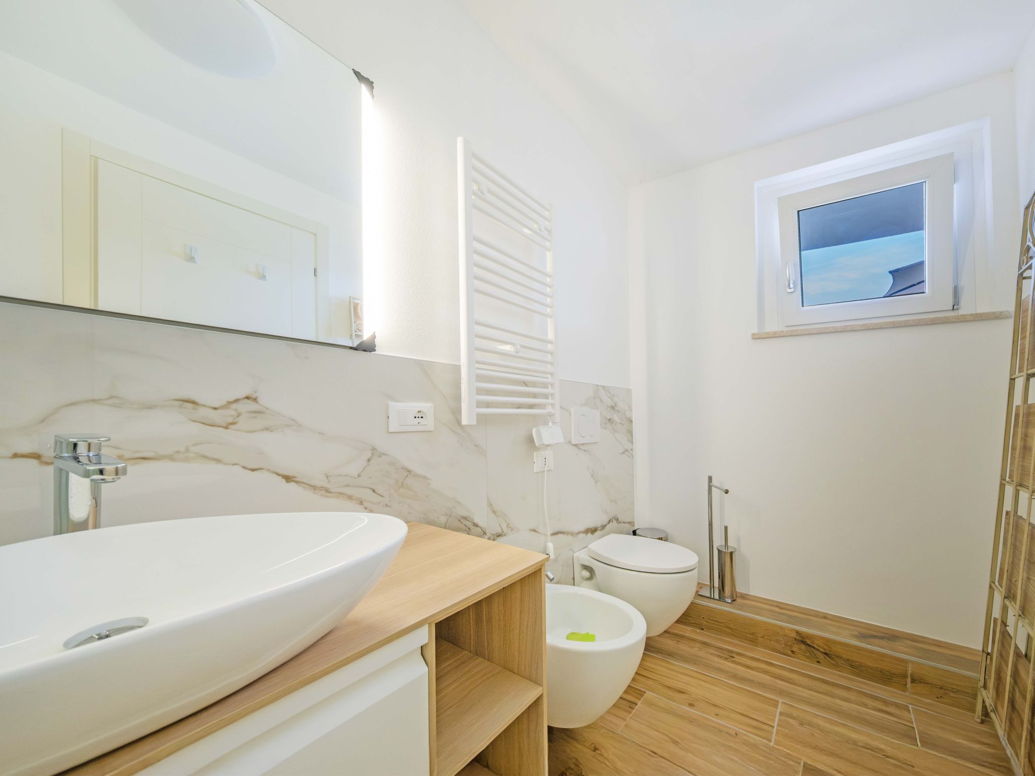 Privater Pool und herrlicher Seeblick-Binnen