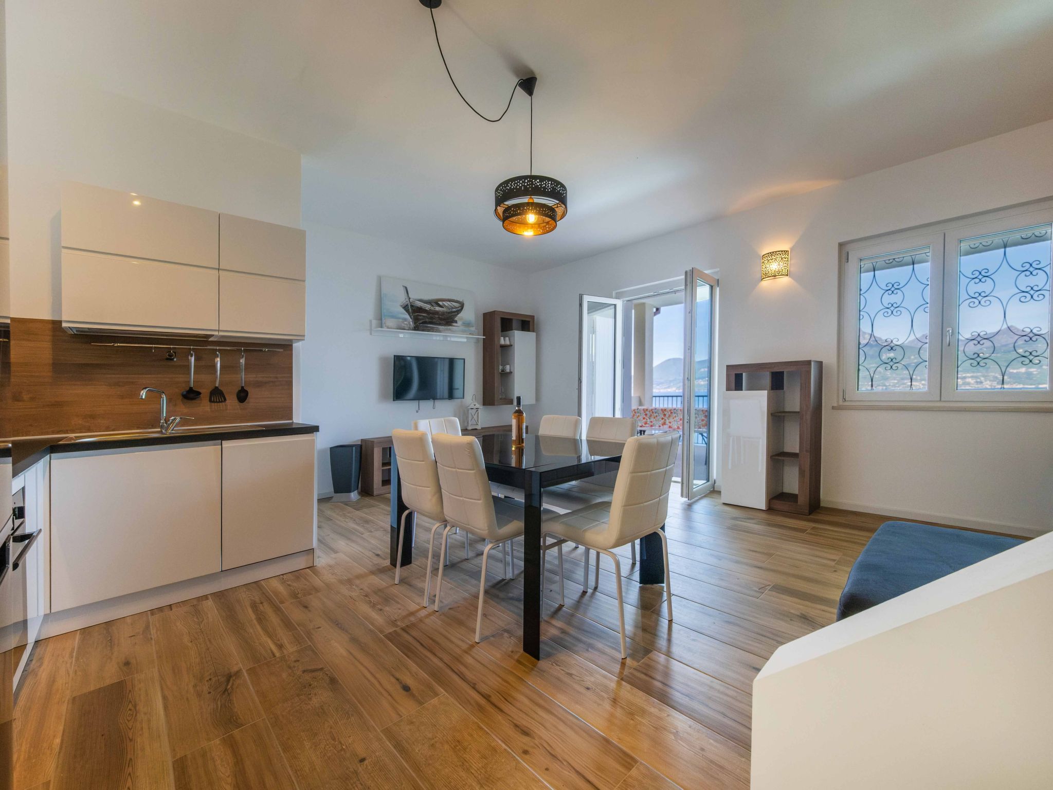 Privater Pool und herrlicher Seeblick-Binnen