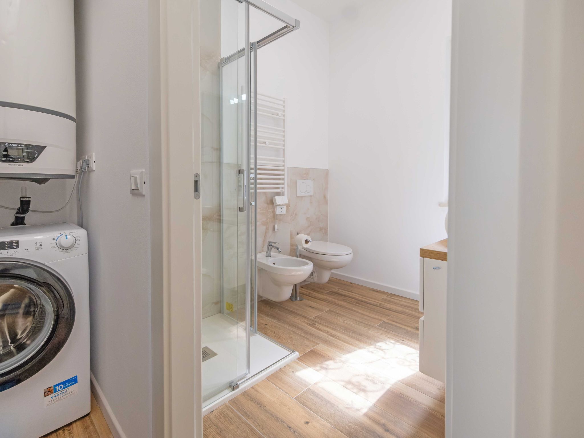 Privater Pool und herrlicher Seeblick-Binnen