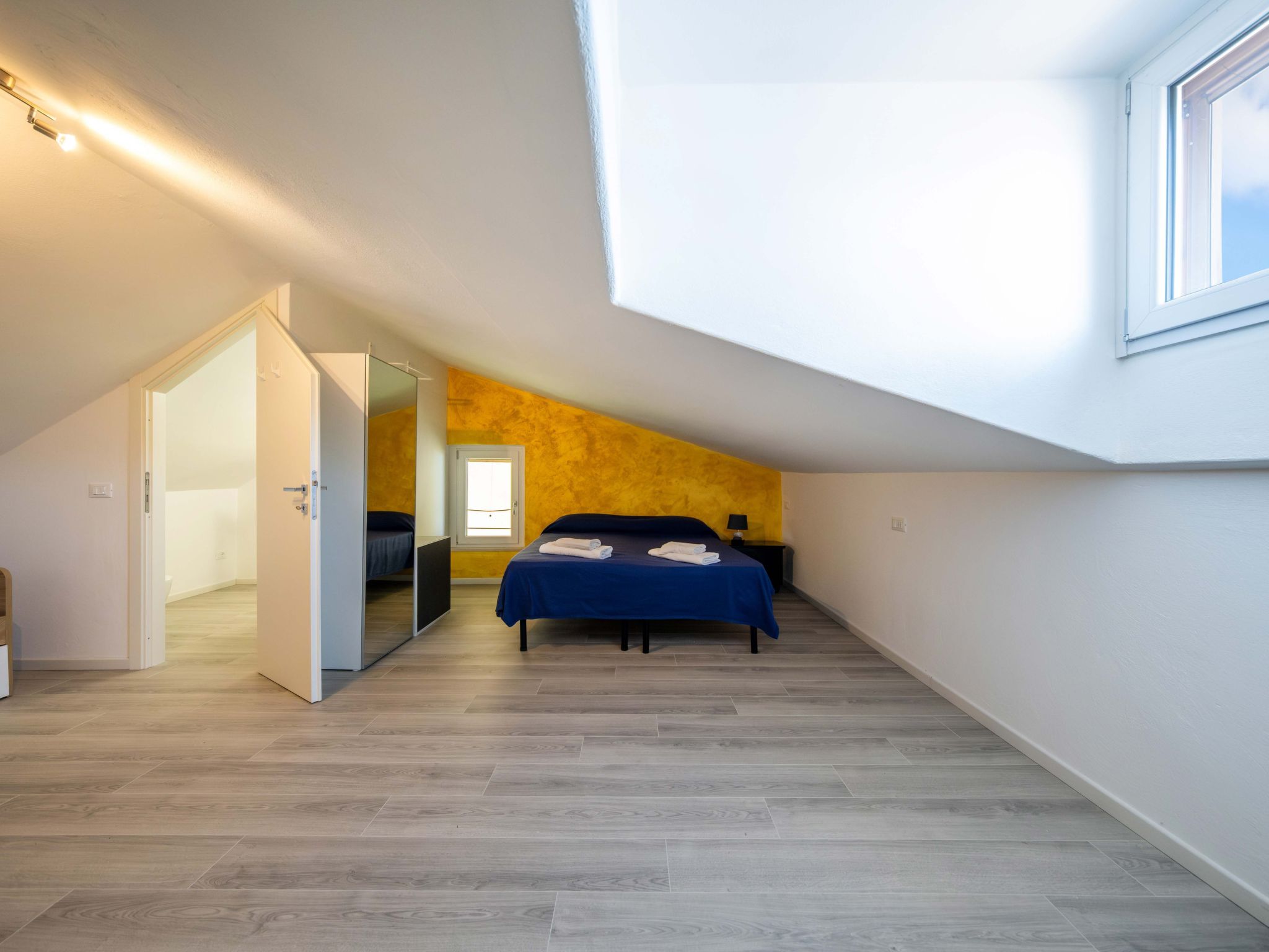 Privater Pool und herrlicher Seeblick-Binnen