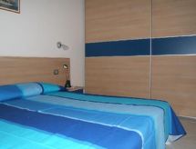 Blue: Modern appartement aan het Gardameer met zwembad en airconditioning - thumbnail 6