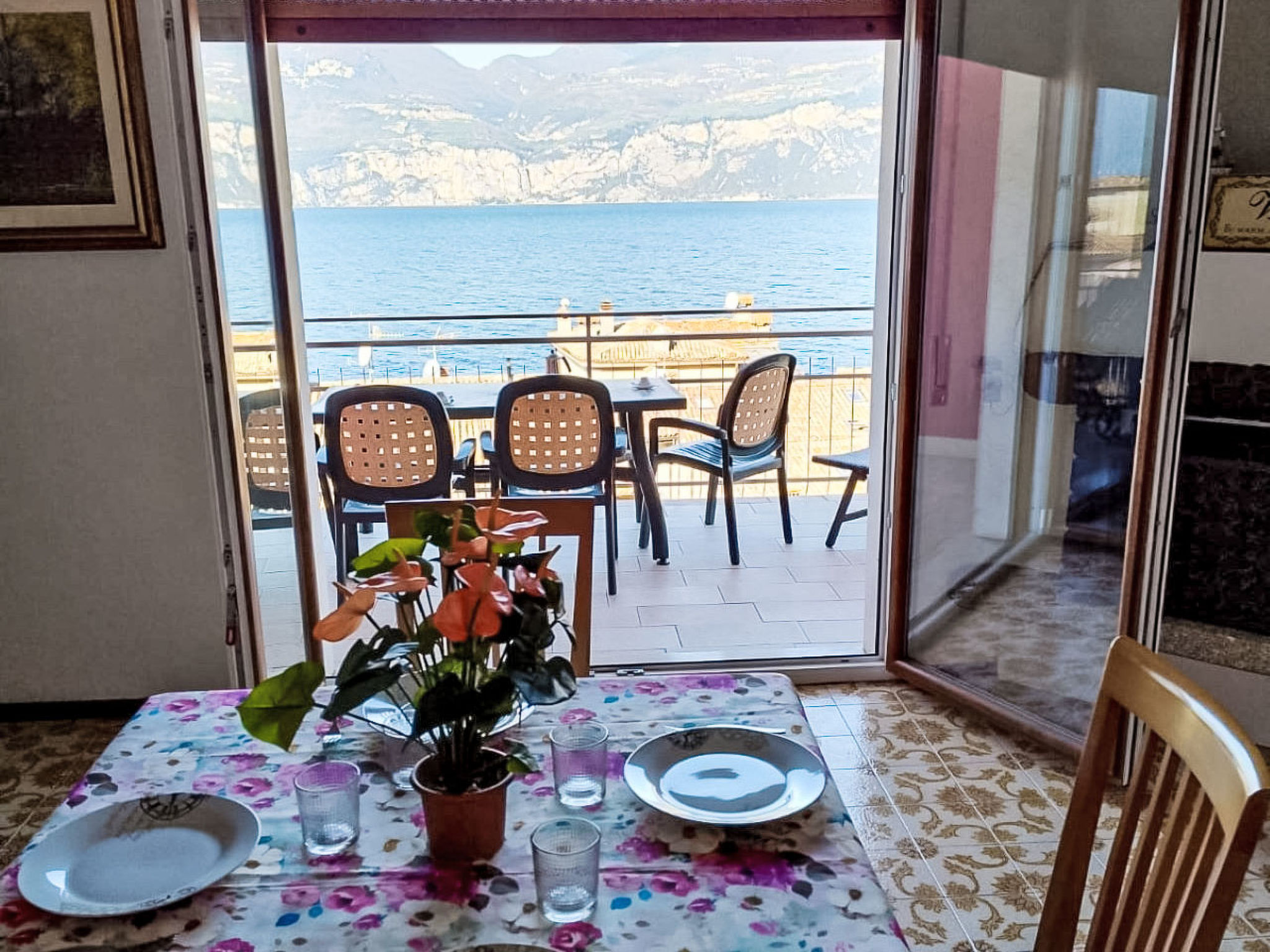 Gelbe Wohnung 65qm mit Garten und Seeblick - Binnen