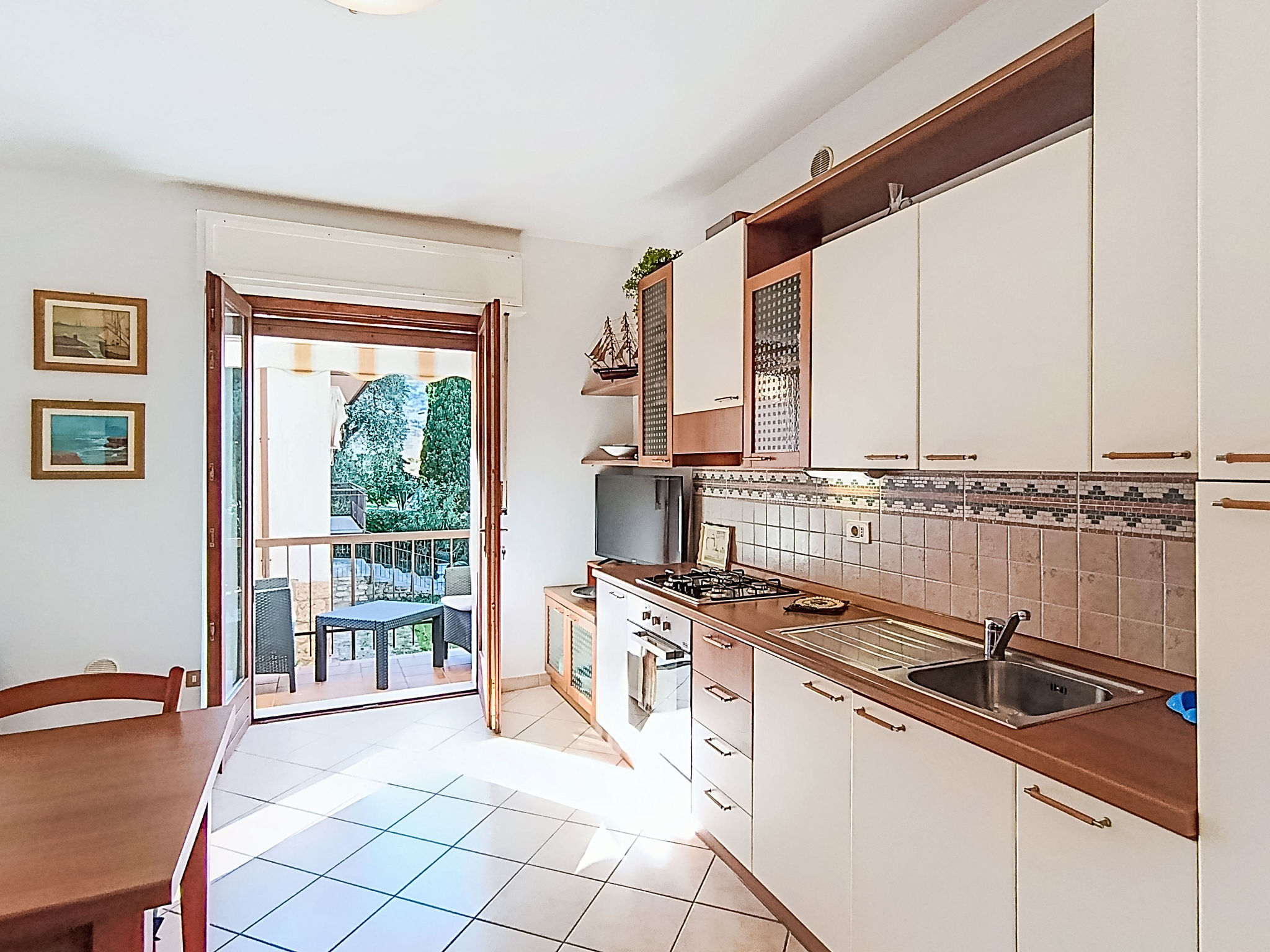 Appartement Lago – Cuisine et coin repas, photo 24 sur 46