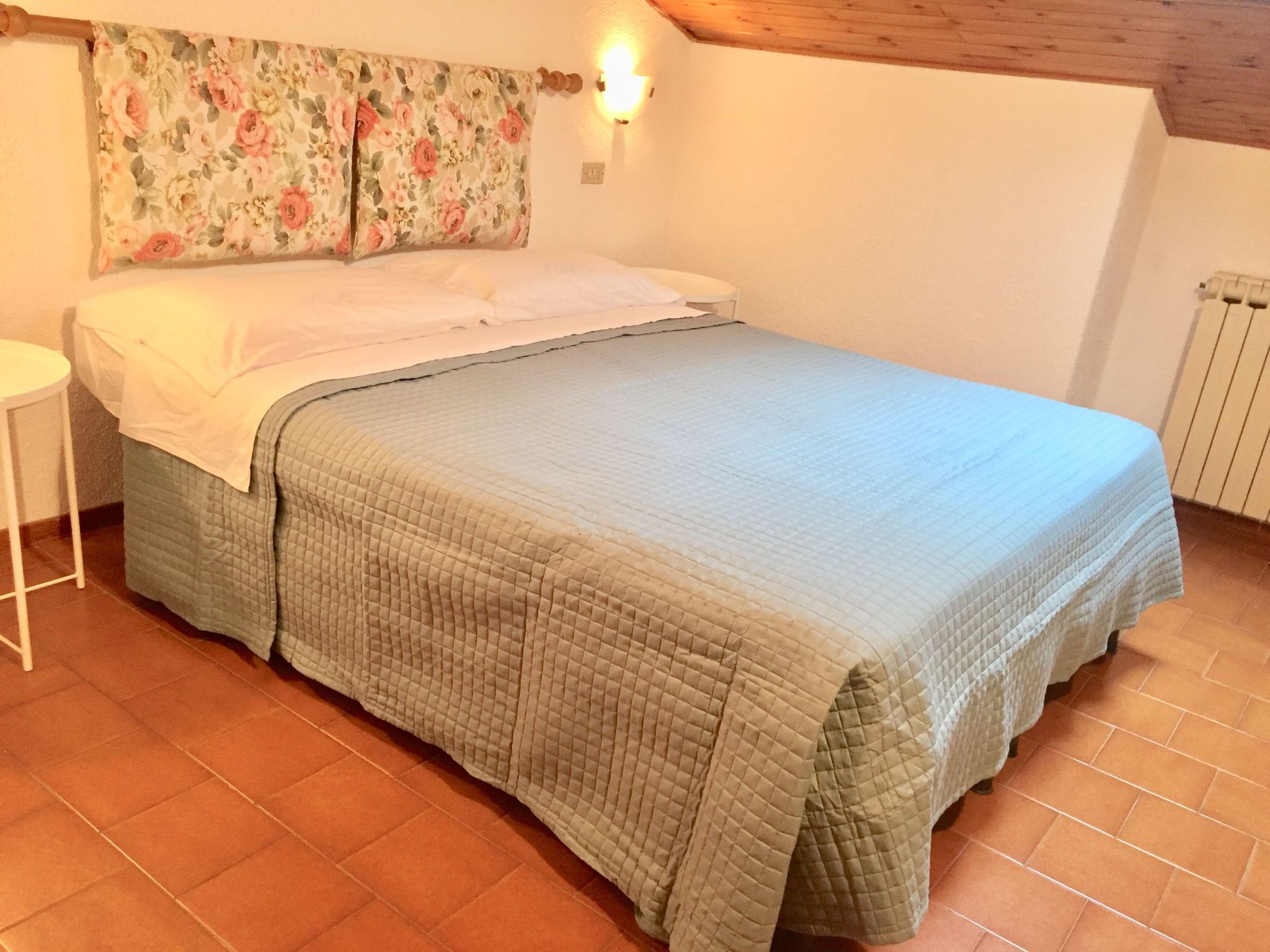 Wohnung nr. 2 im Casa Mary mit Balkon und Seeblick-Binnen