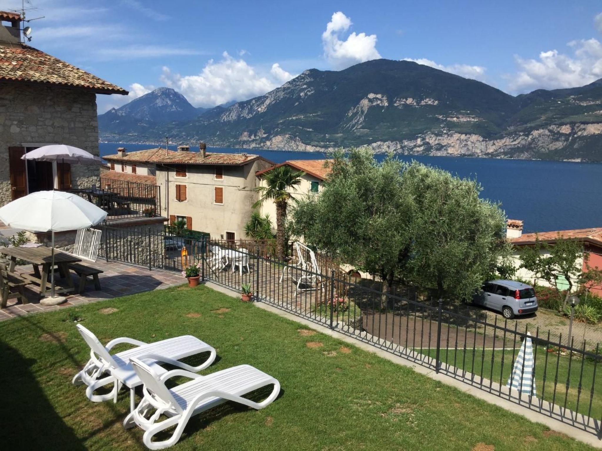 Wohnung nr. 2 im Casa Mary mit Balkon und Seeblick-Binnen
