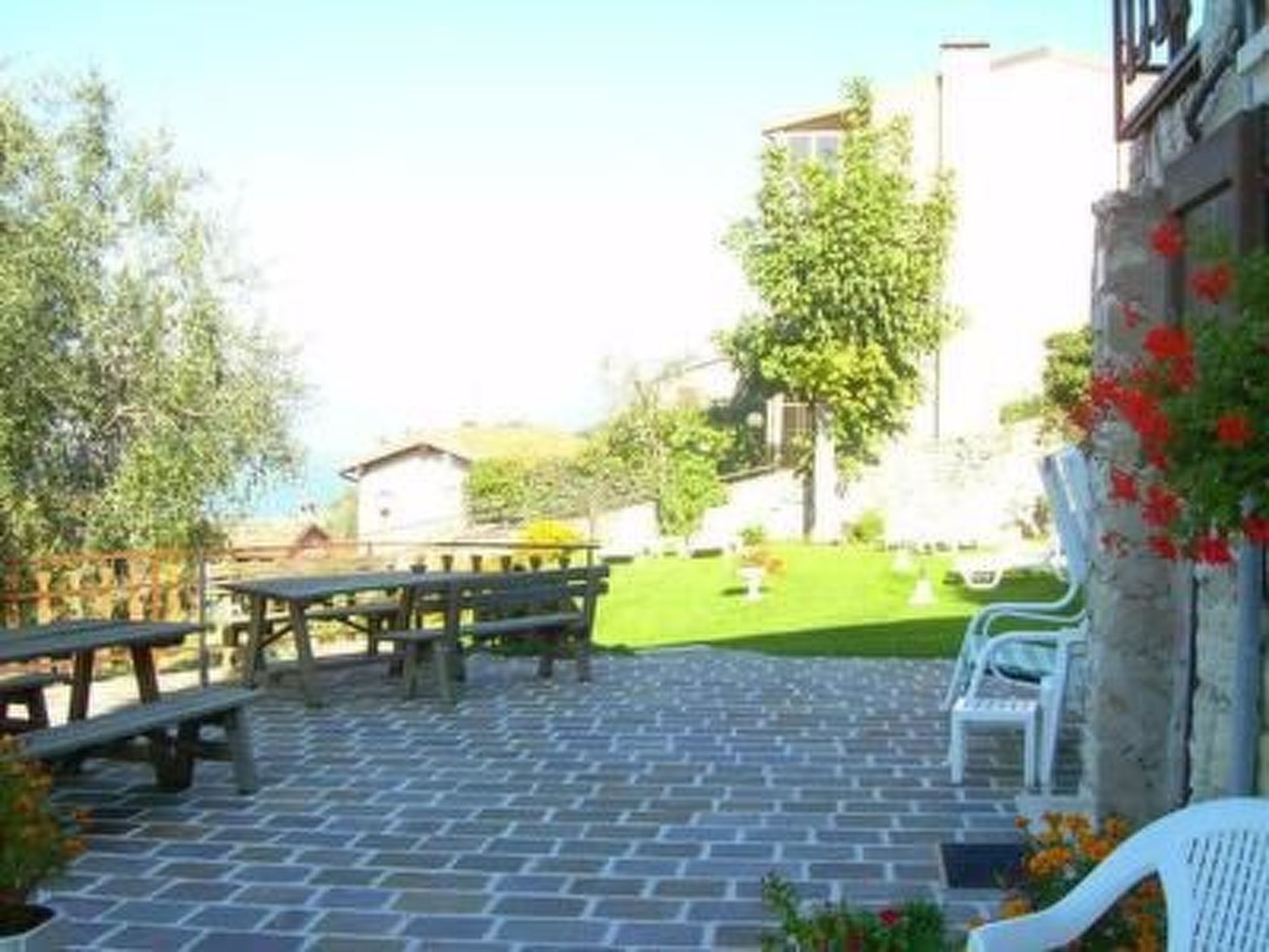 Wohnung nr. 2 im Casa Mary mit Balkon und Seeblick-Binnen