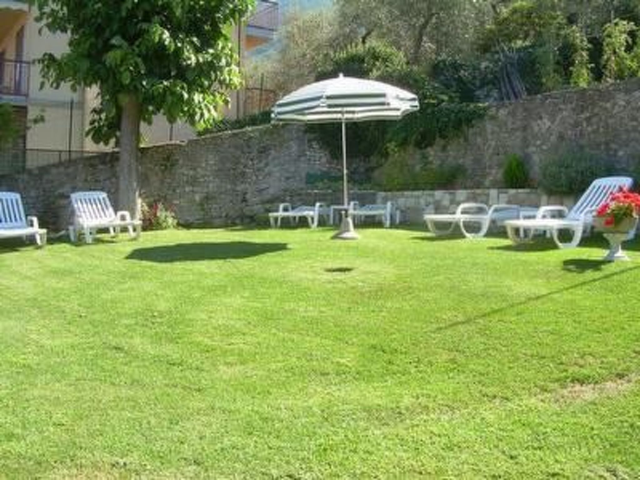Wohnung nr. 2 im Casa Mary mit Balkon und Seeblick-Binnen