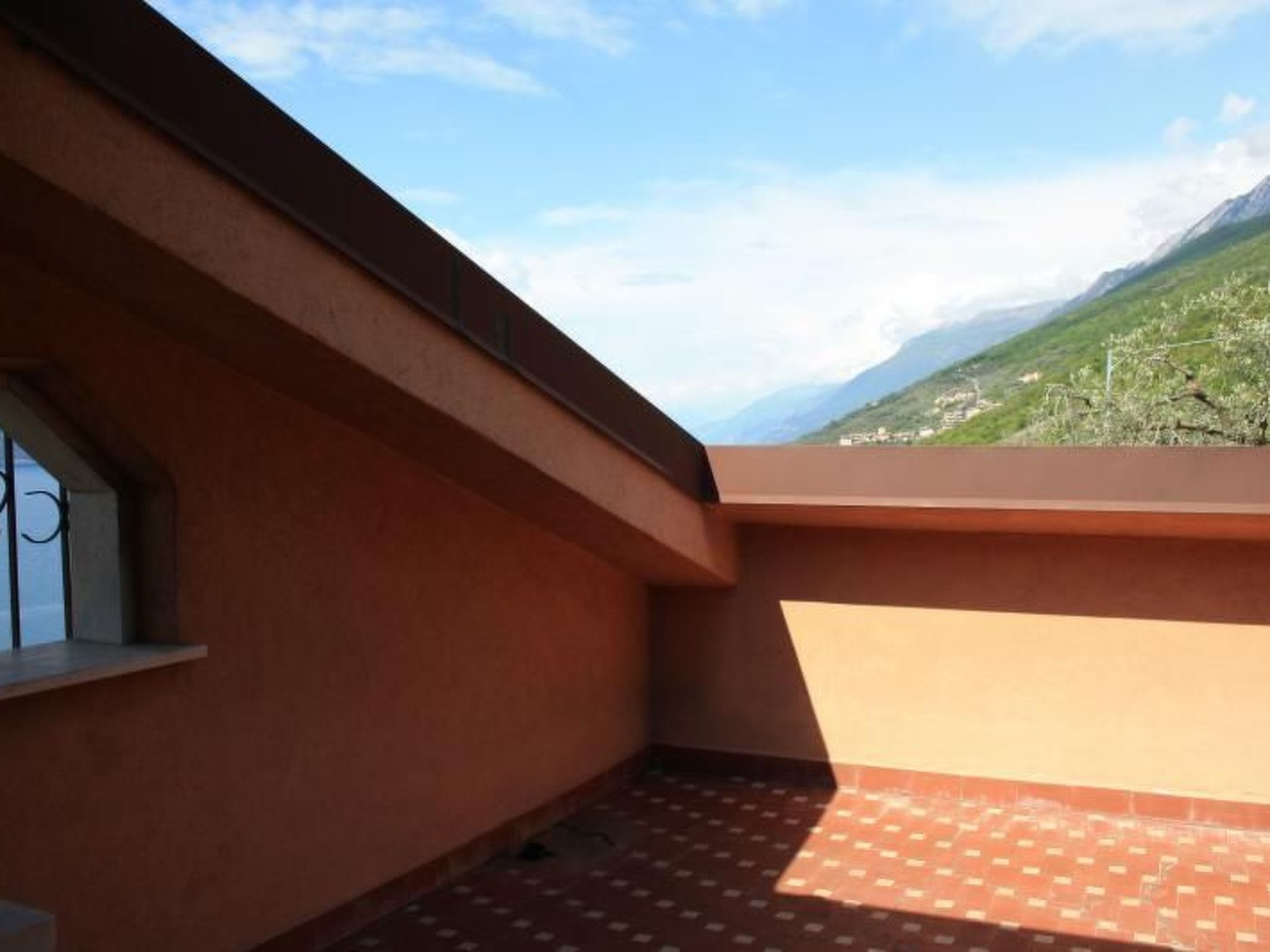 Wohnung mit schönem Garten-Dedans