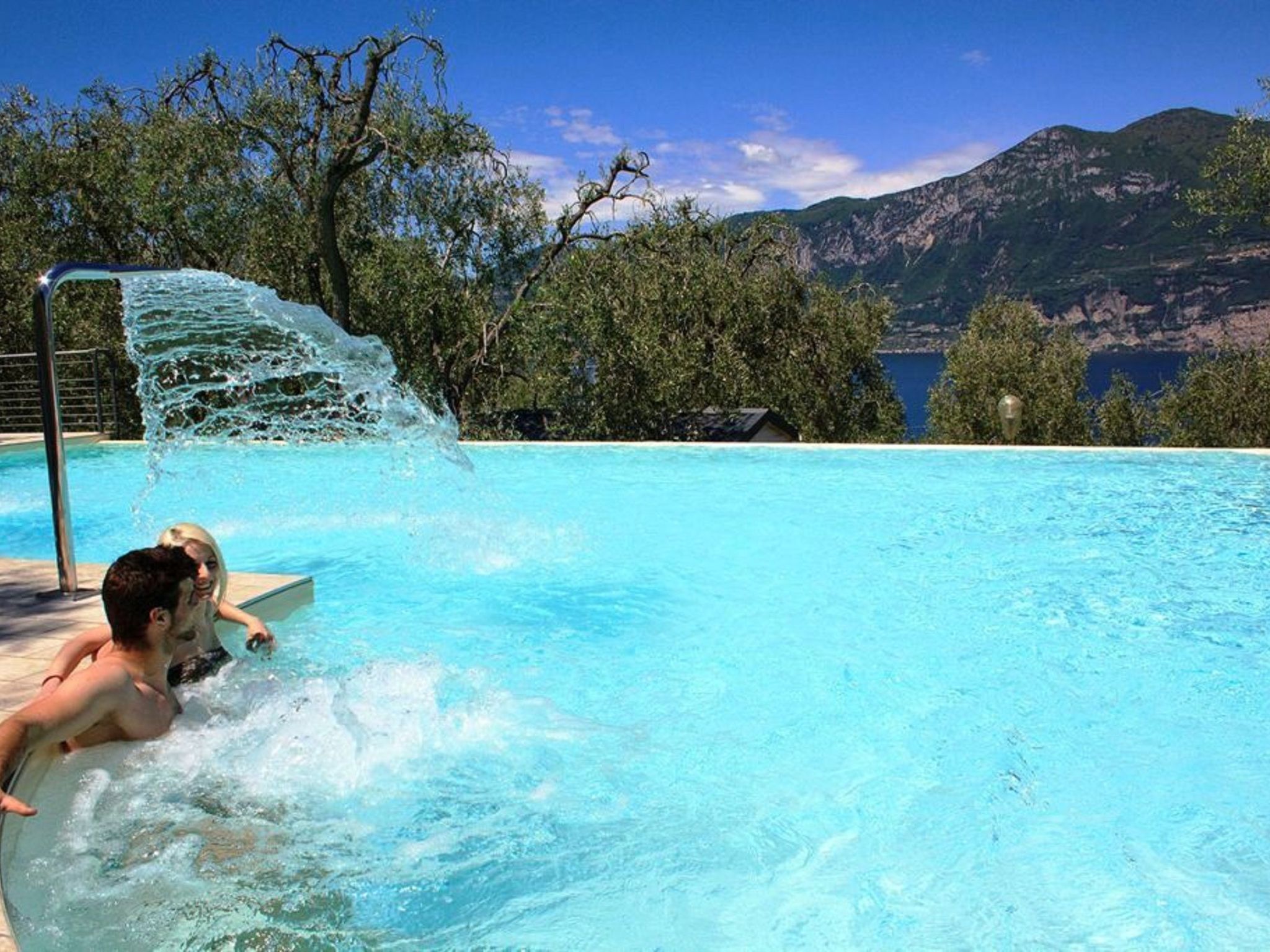 Wohnung mit schönem Garten-Dedans