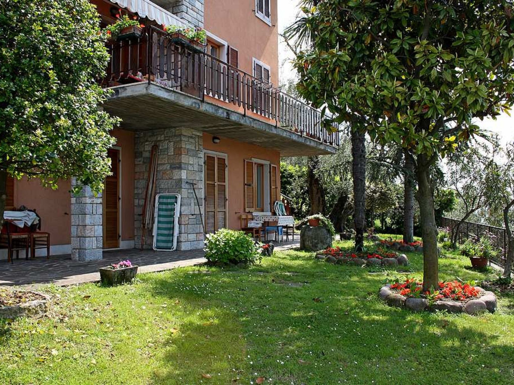 Wohnung mit schönem Garten-Dedans