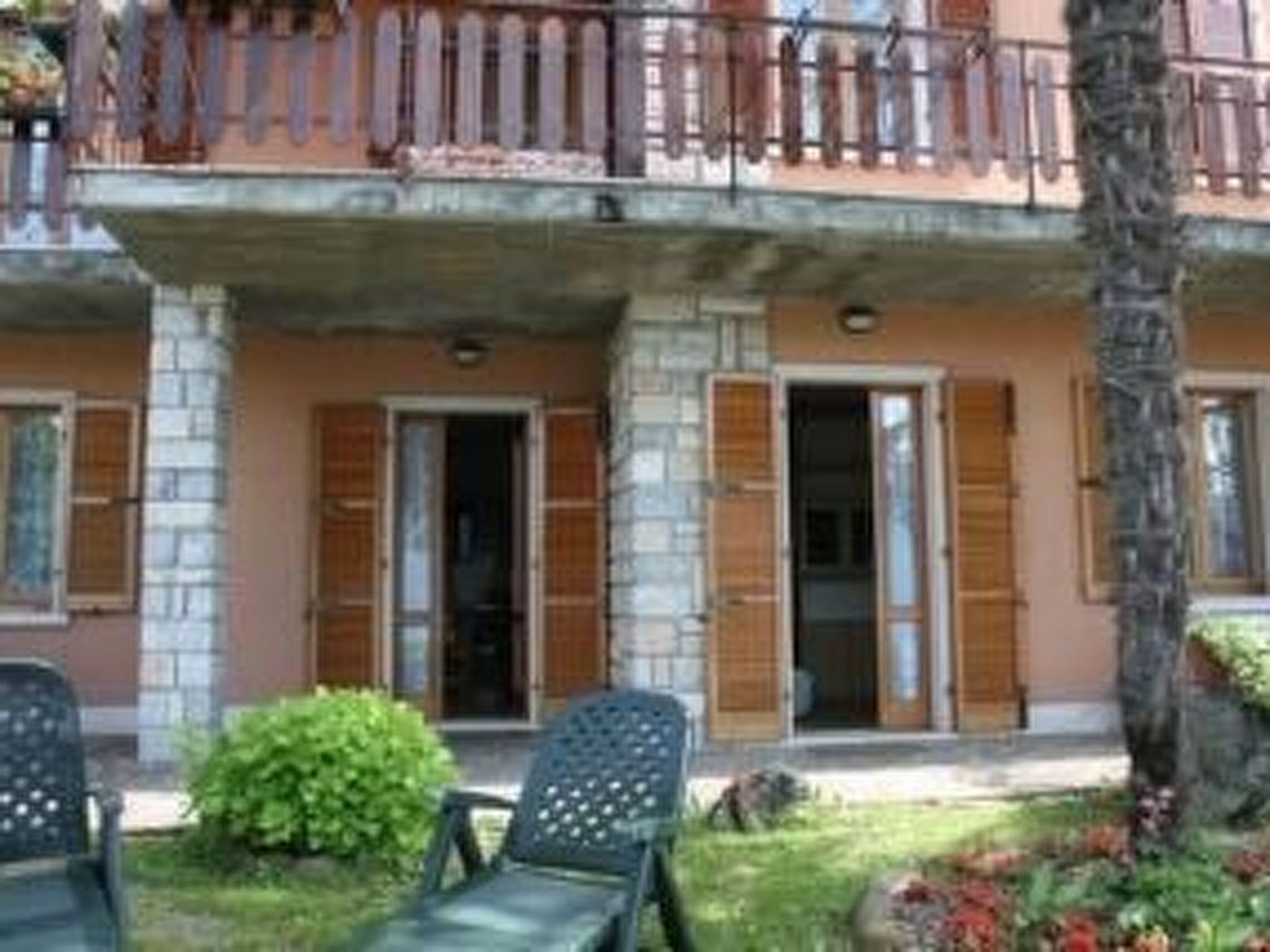 Wohnung mit schönem Garten-Dedans