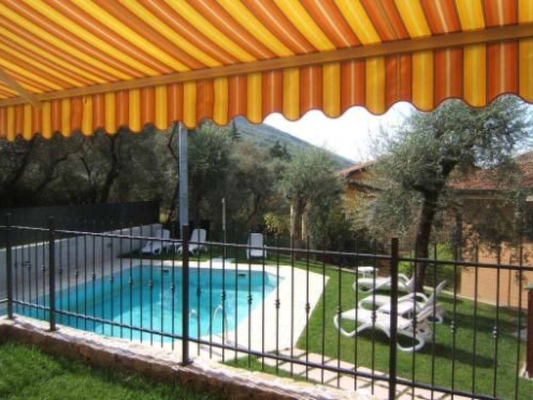 Mary Apartments mit Schwimmbadbenutzung zona centrale-Dehors