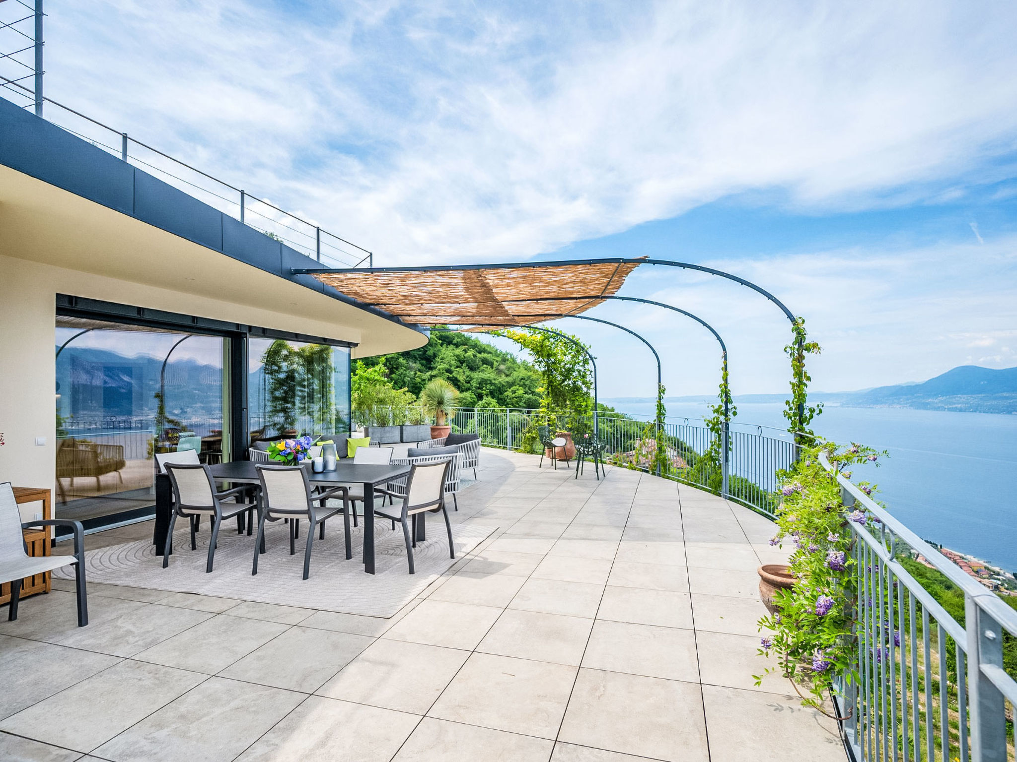 Photo of Alleinstehende Villa mit Pool und Traumaussicht