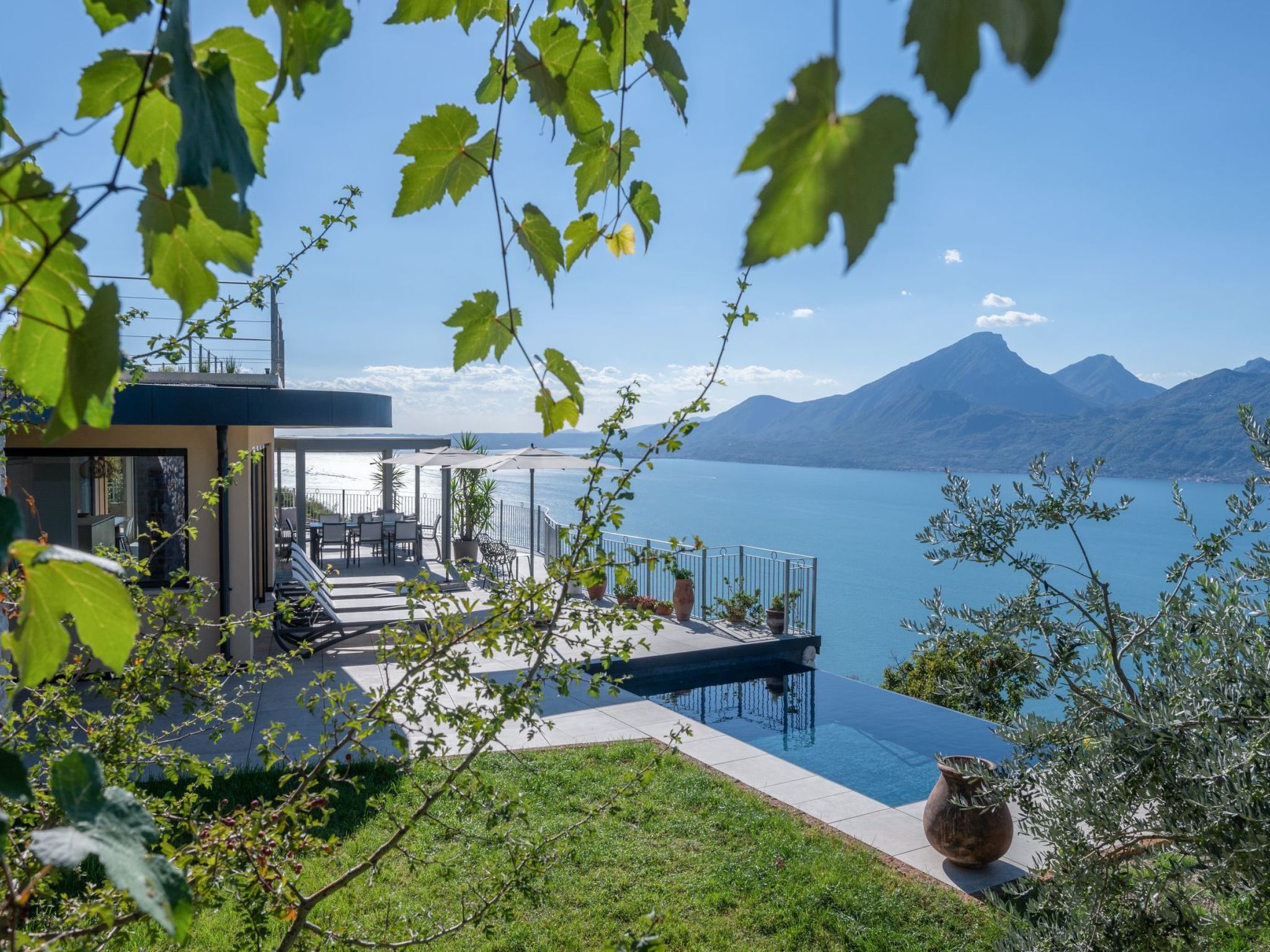 Vakantiehuis met privé zwembad in Brenzone (Italië) voor 8 personen