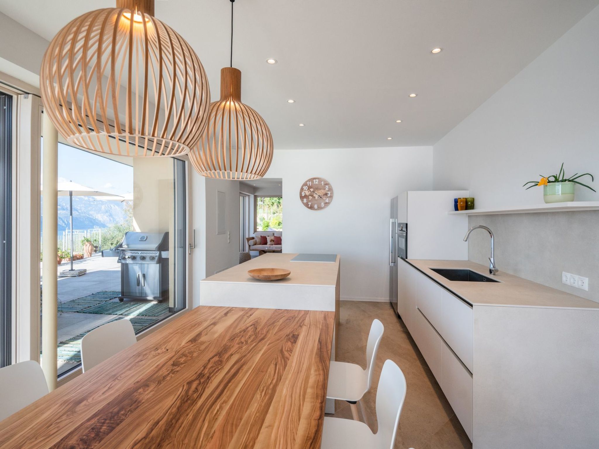 Alleinstehende Villa mit Pool und Traumaussicht-Inside