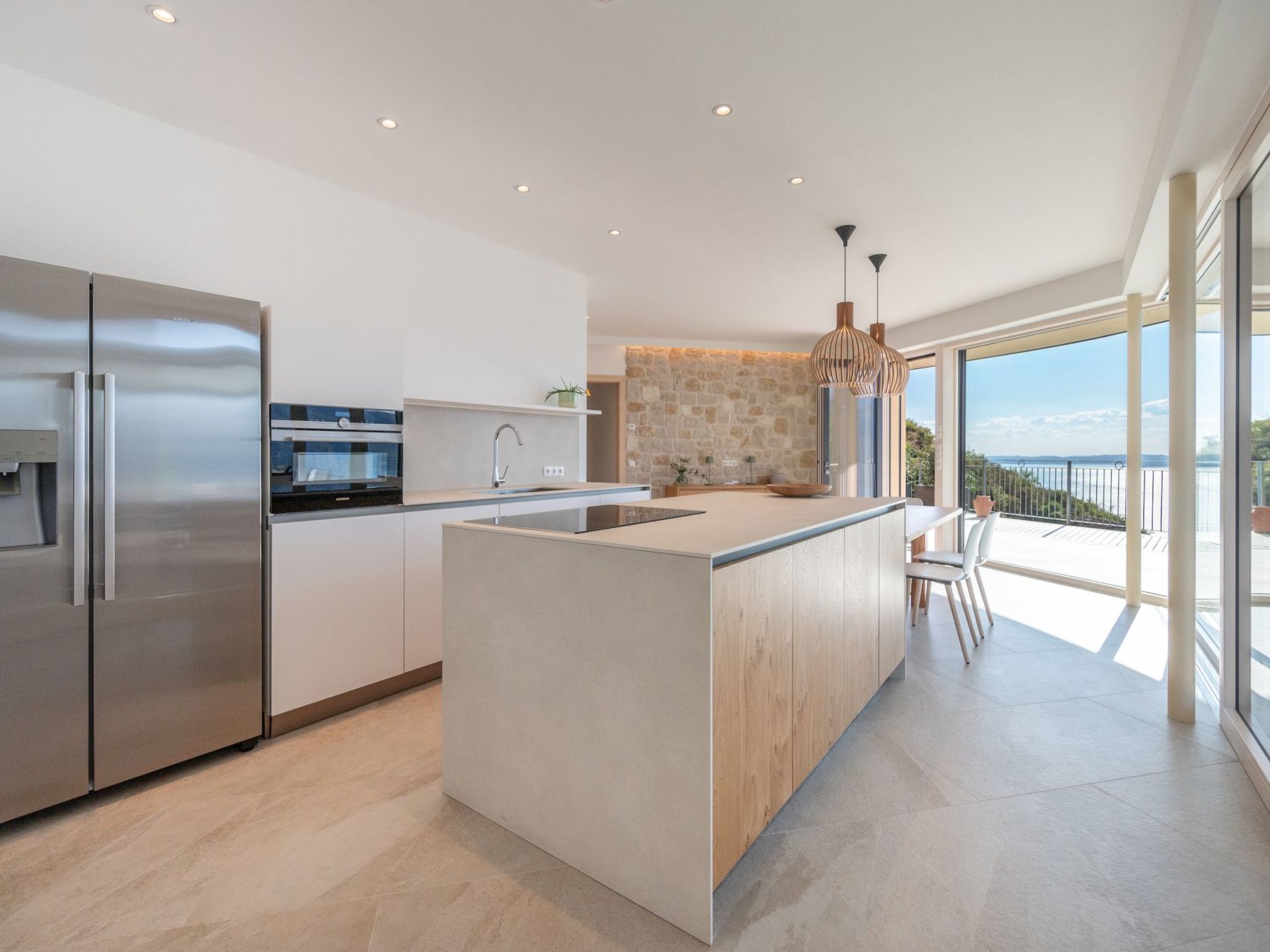 Alleinstehende Villa mit Pool und Traumaussicht-Inside