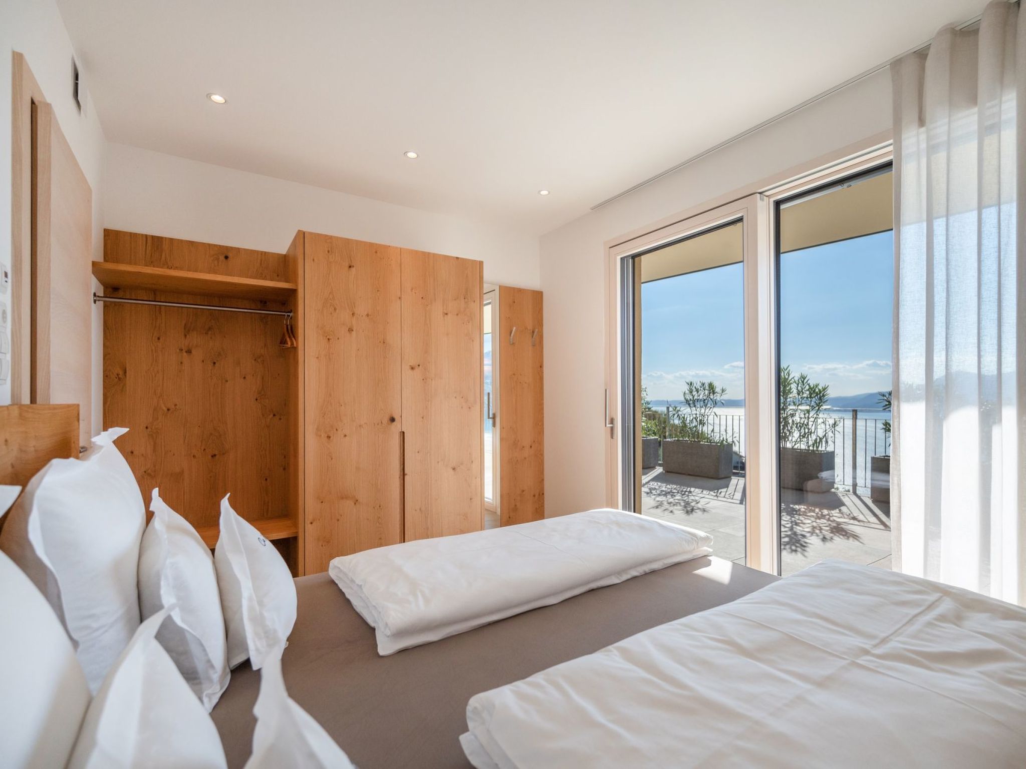 Alleinstehende Villa mit Pool und Traumaussicht-Inside