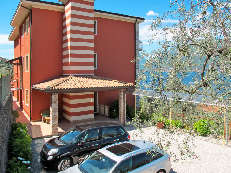 Search and Stay destination Brenzone sul Garda, Veneto - Italy from AU$ 77. Casa Maria