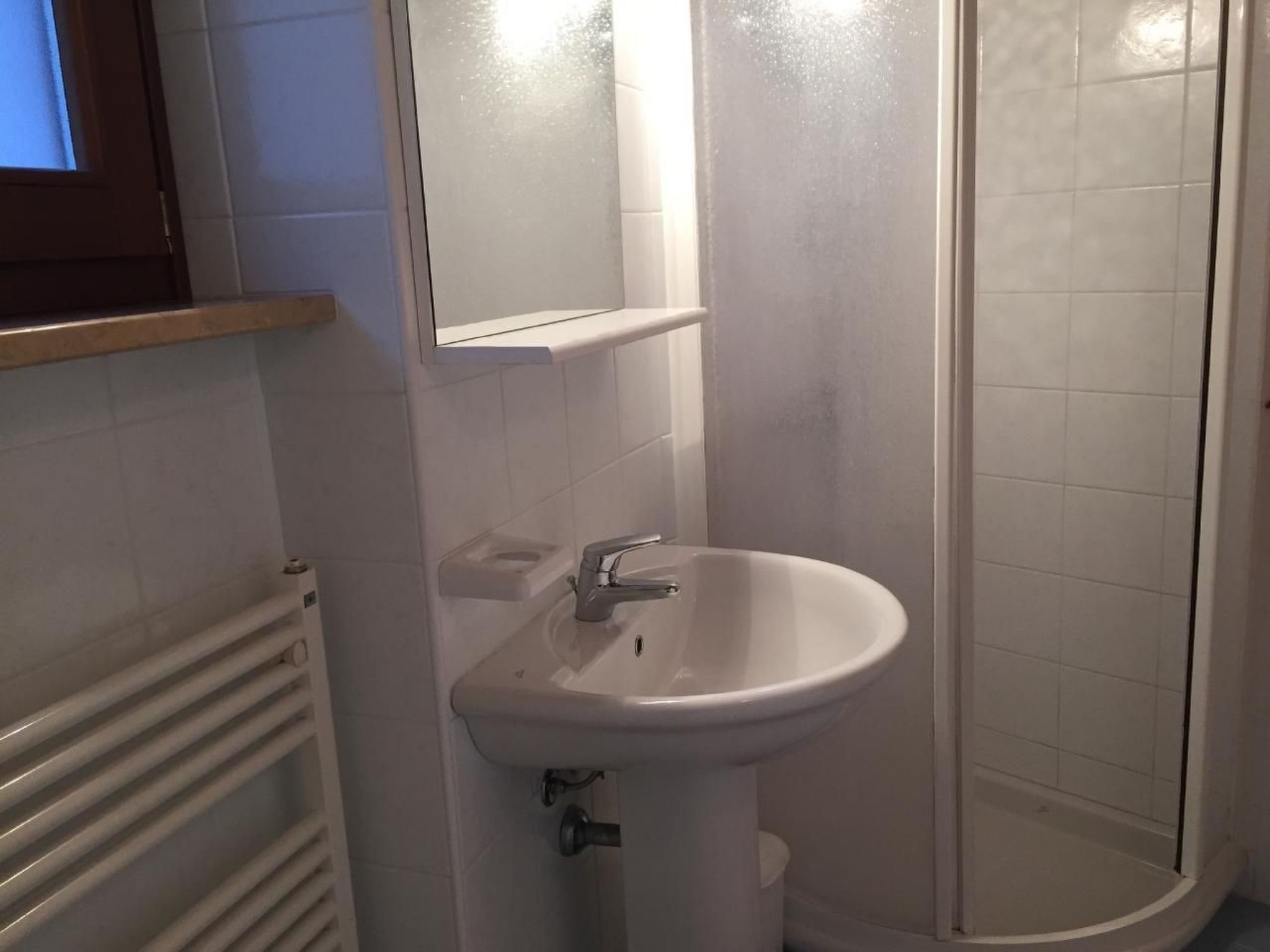 Mit Blick auf das Wasser-Binnen