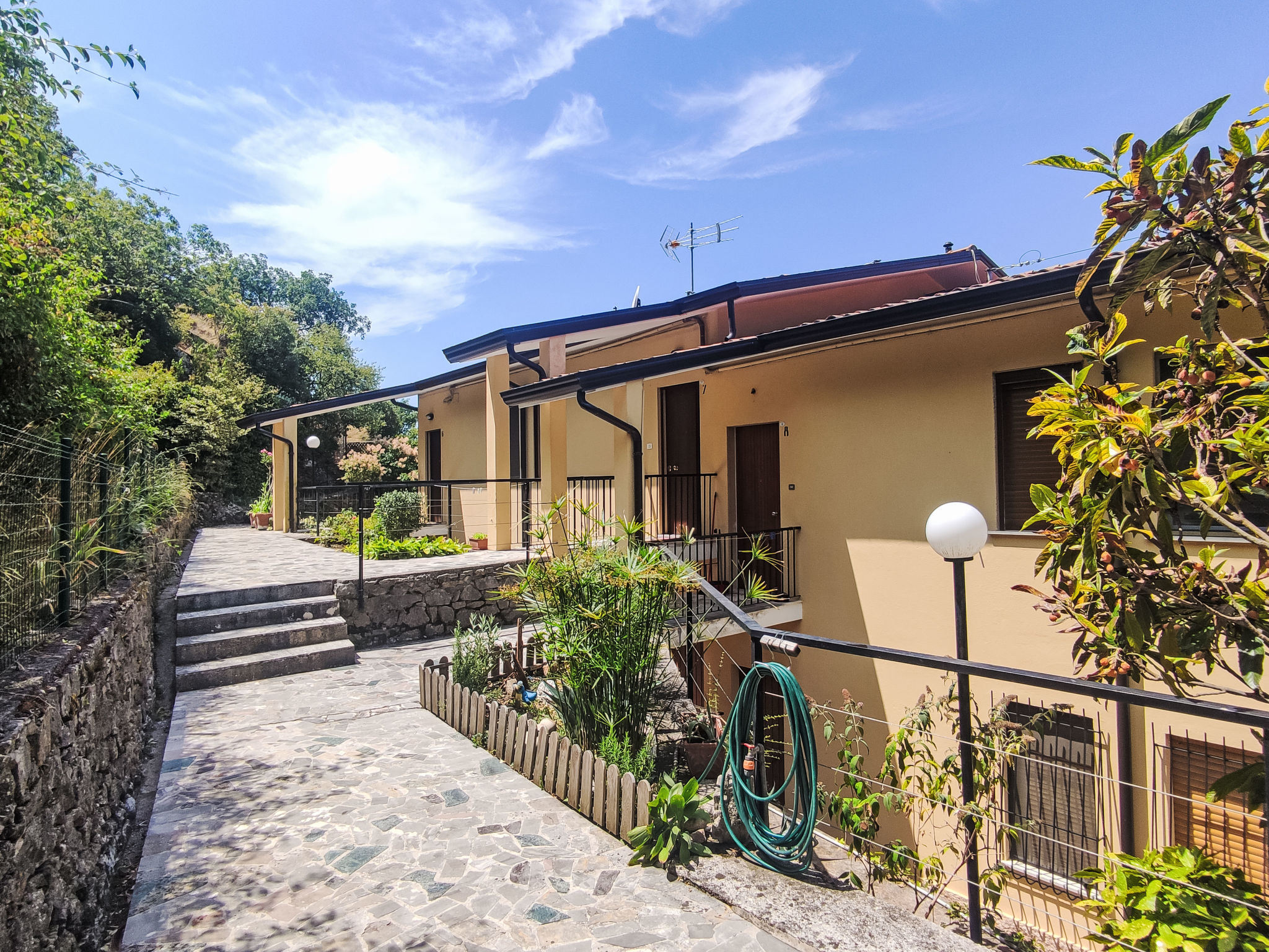 Tognella-Outside