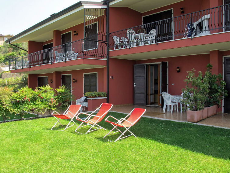 Search and Stay destination Torri del Benaco, Veneto - Italy from AU$ 245. Gianni