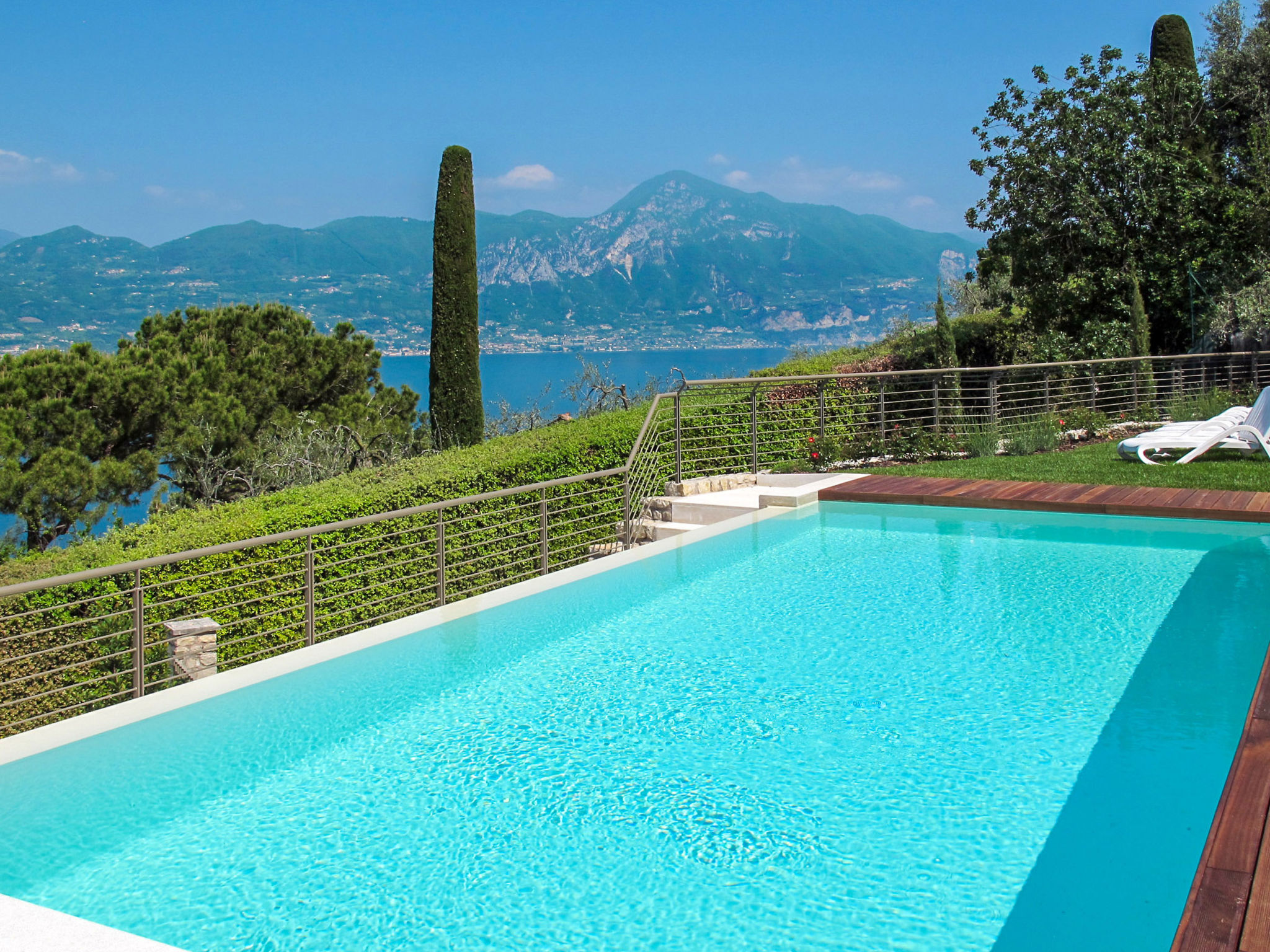 Gianni — Pool Outdoor (2 of 21)