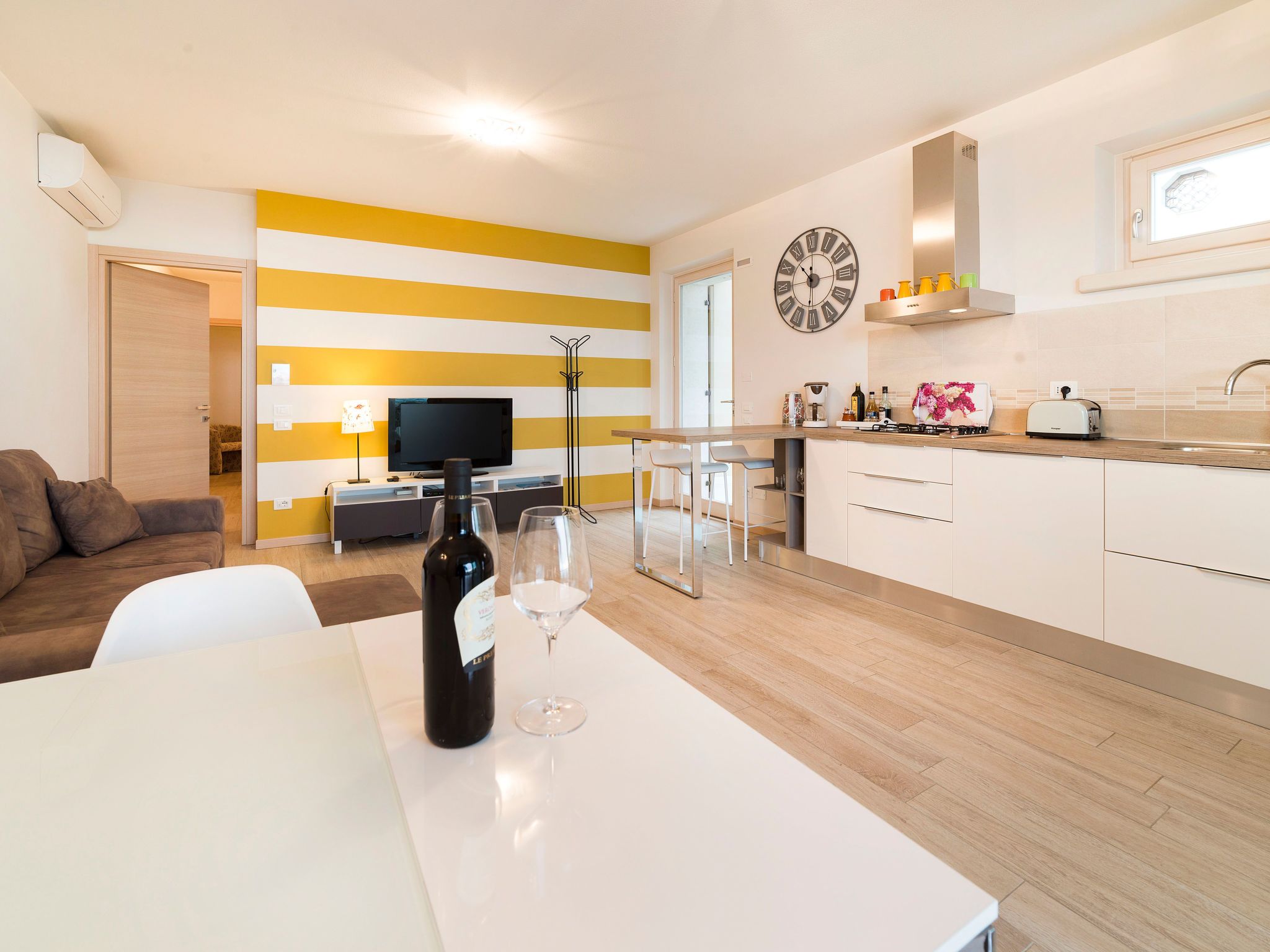 Flacher Sonnenaufgang-Binnen