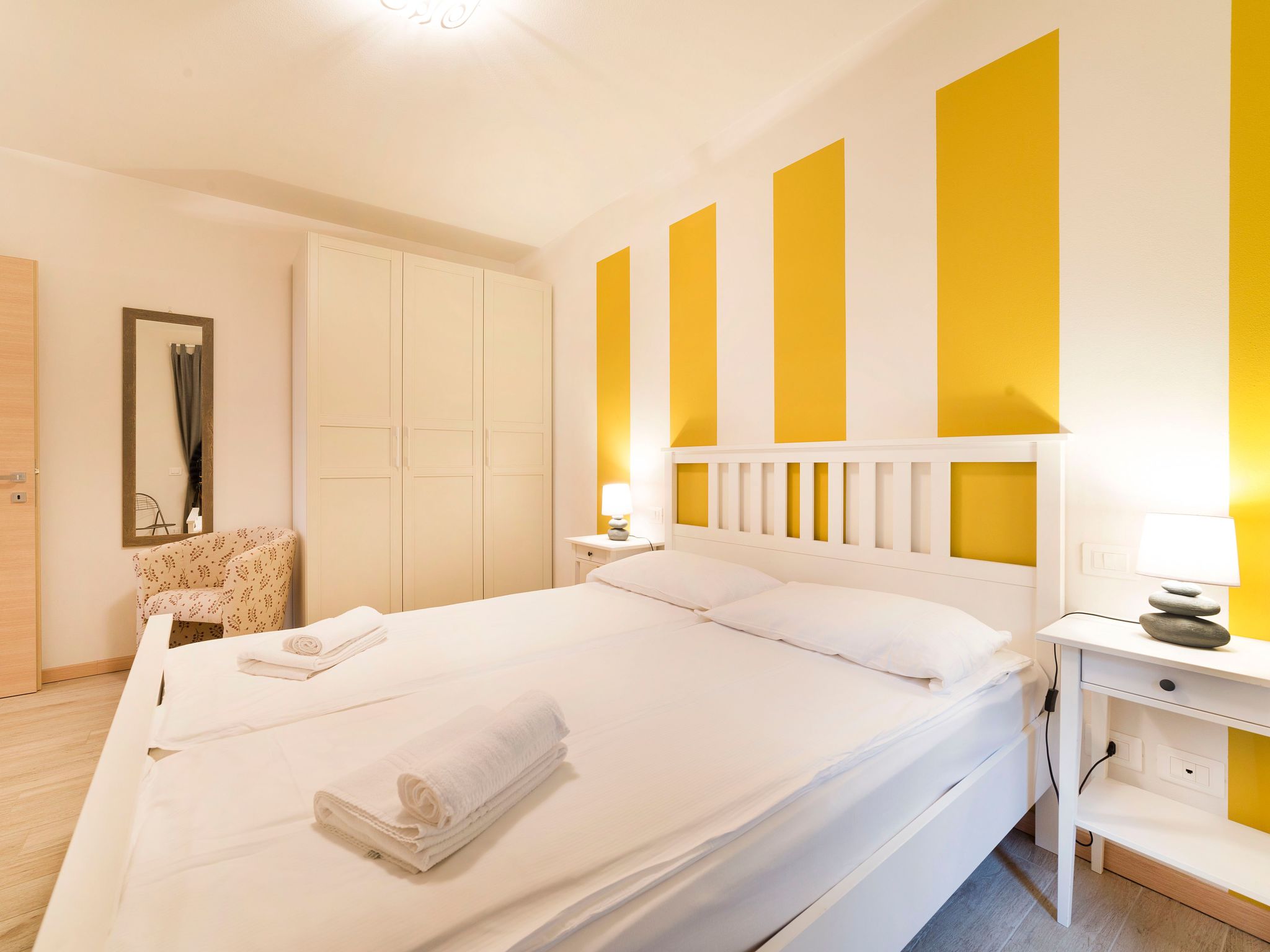 Flacher Sonnenaufgang-Binnen