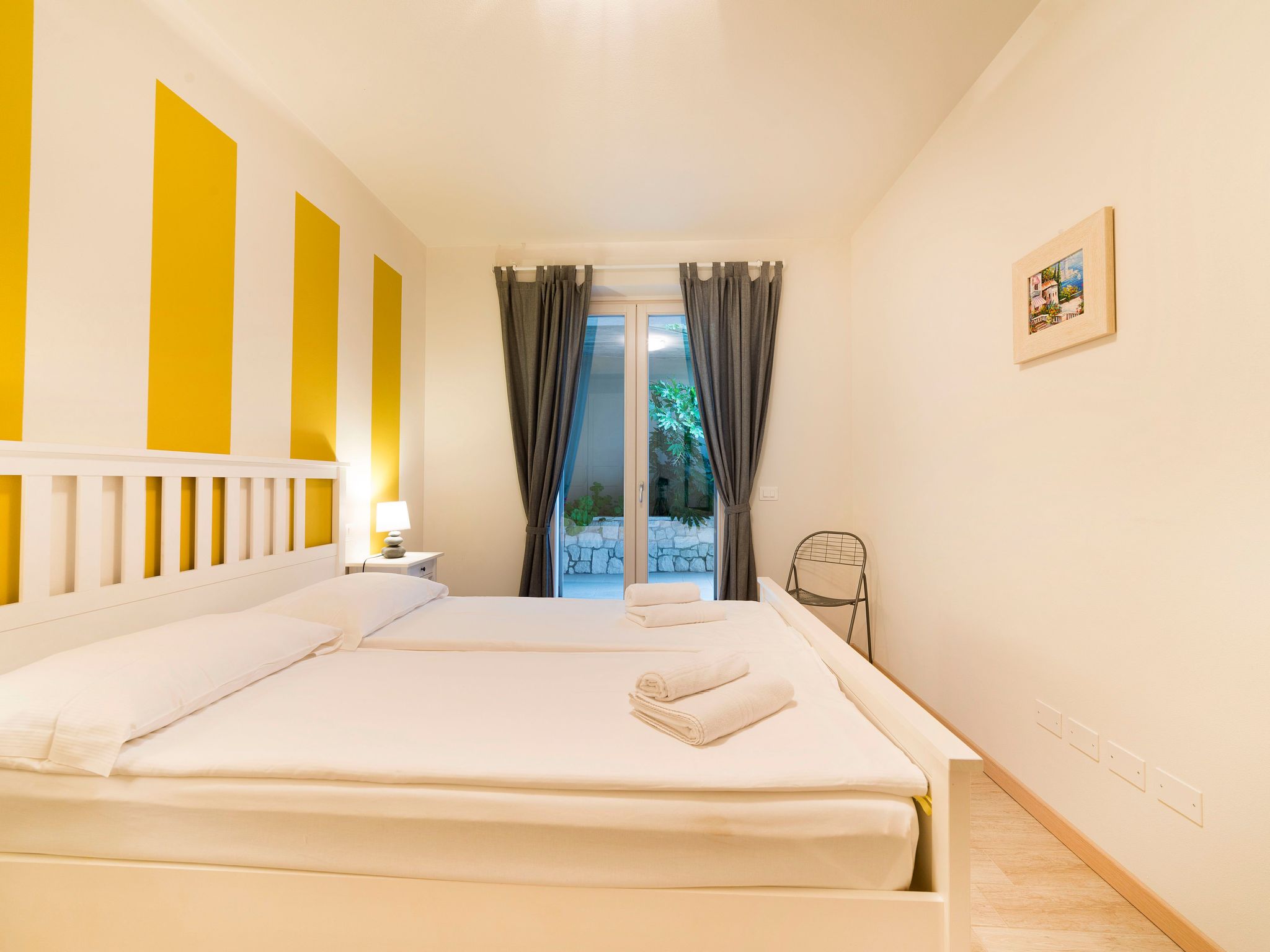 Flacher Sonnenaufgang-Binnen