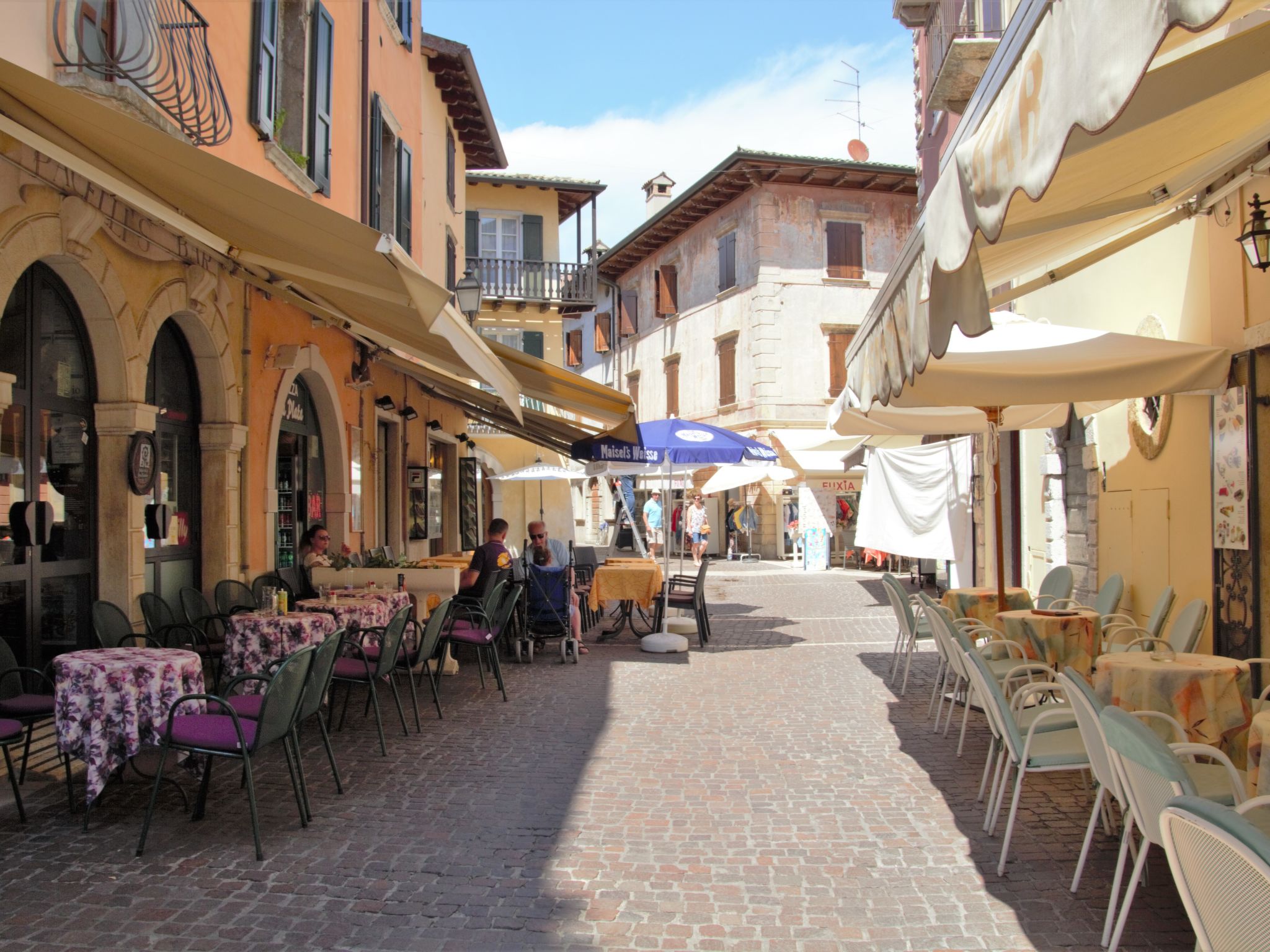 Flacher Sonnenaufgang-Omgeving