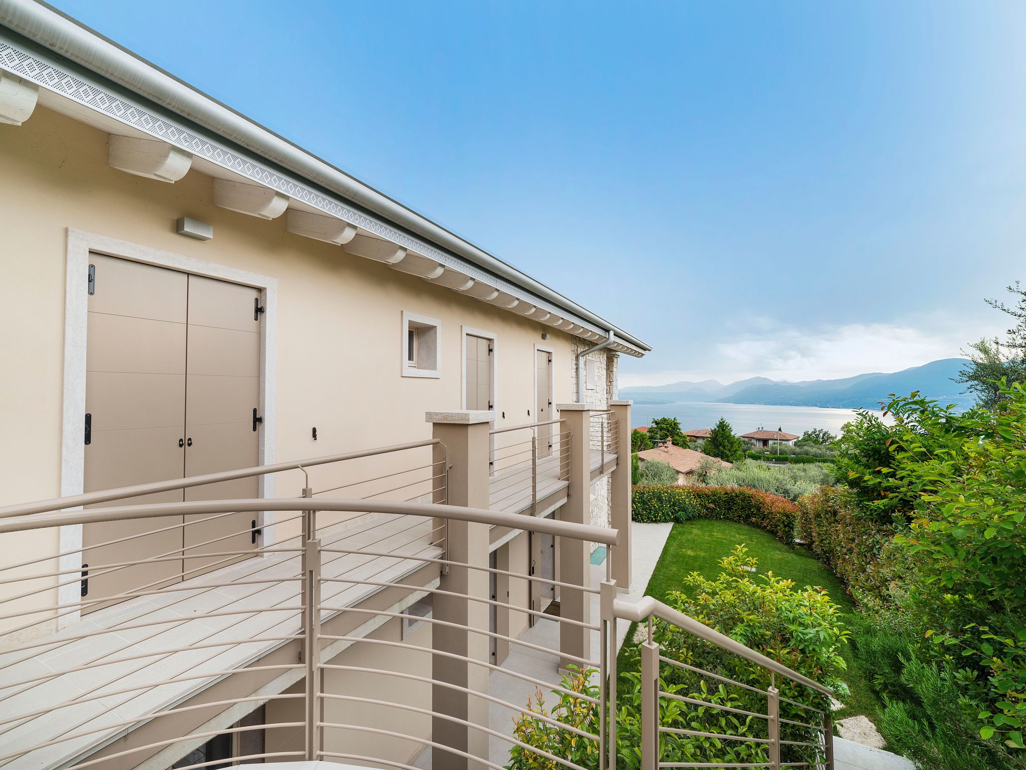 Flacher Sonnenuntergang-Dedans