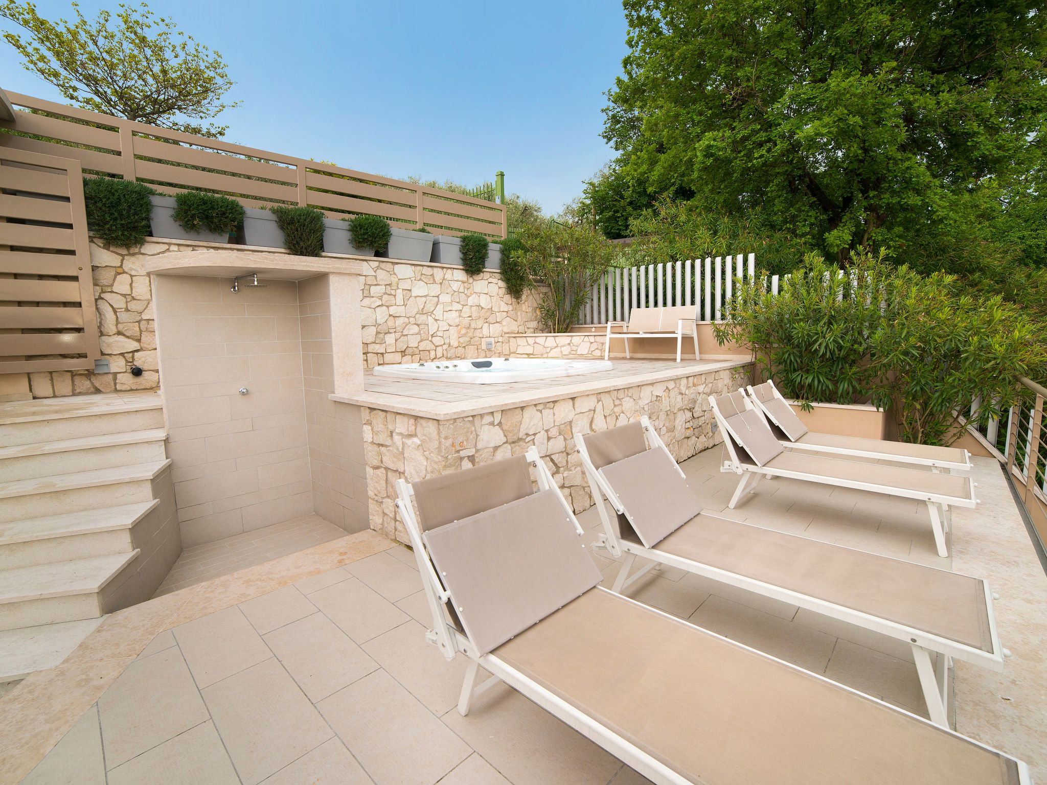 Flacher Sonnenuntergang-Dedans